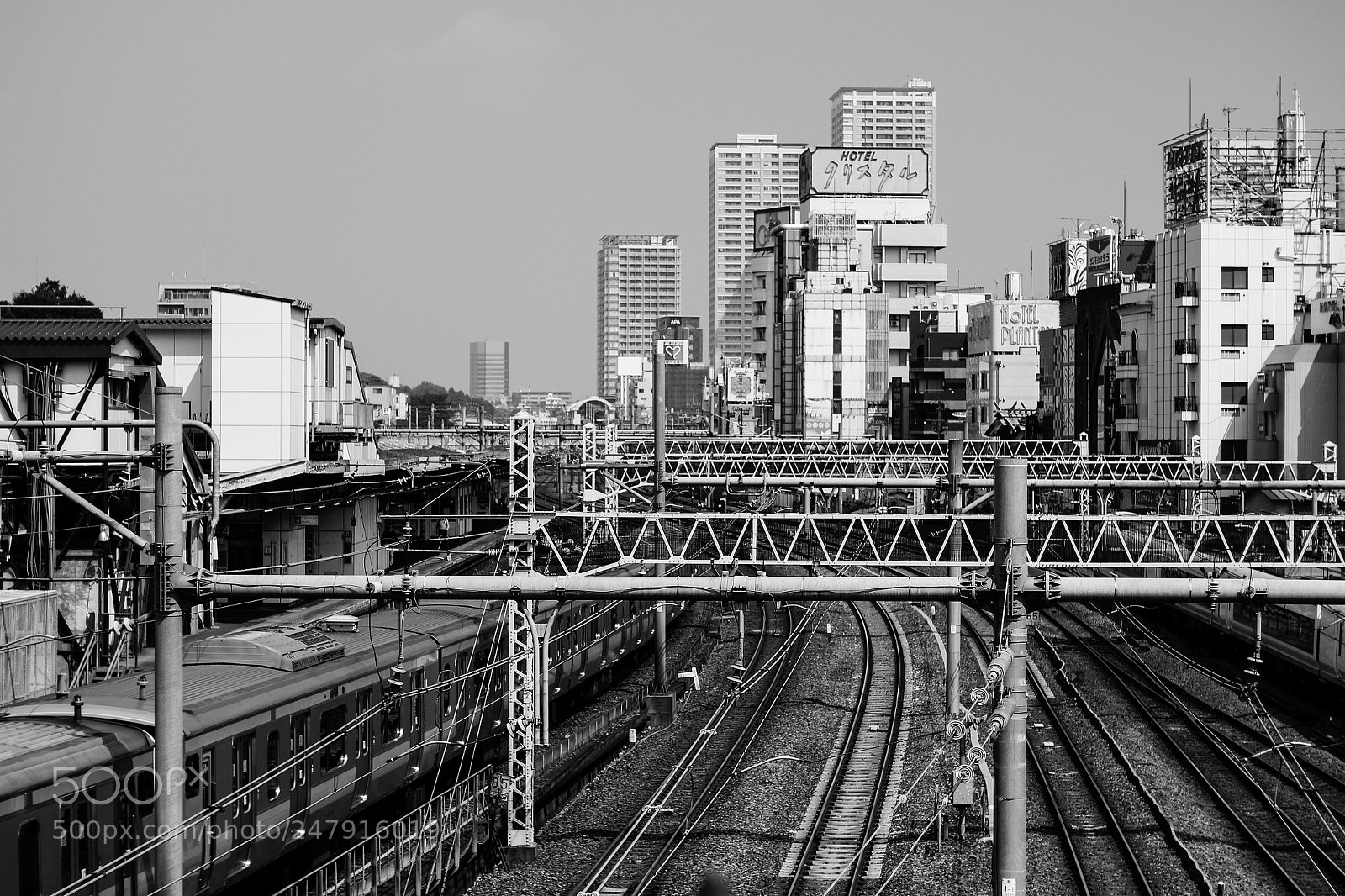 Canon EOS 650D (EOS Rebel T4i / EOS Kiss X6i) sample photo. Uguisudani station photography
