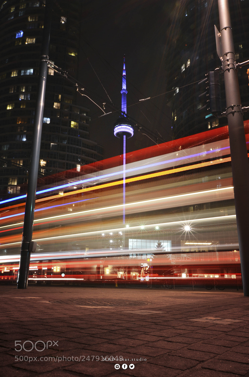 Nikon D5100 sample photo. Toronto light wall photography