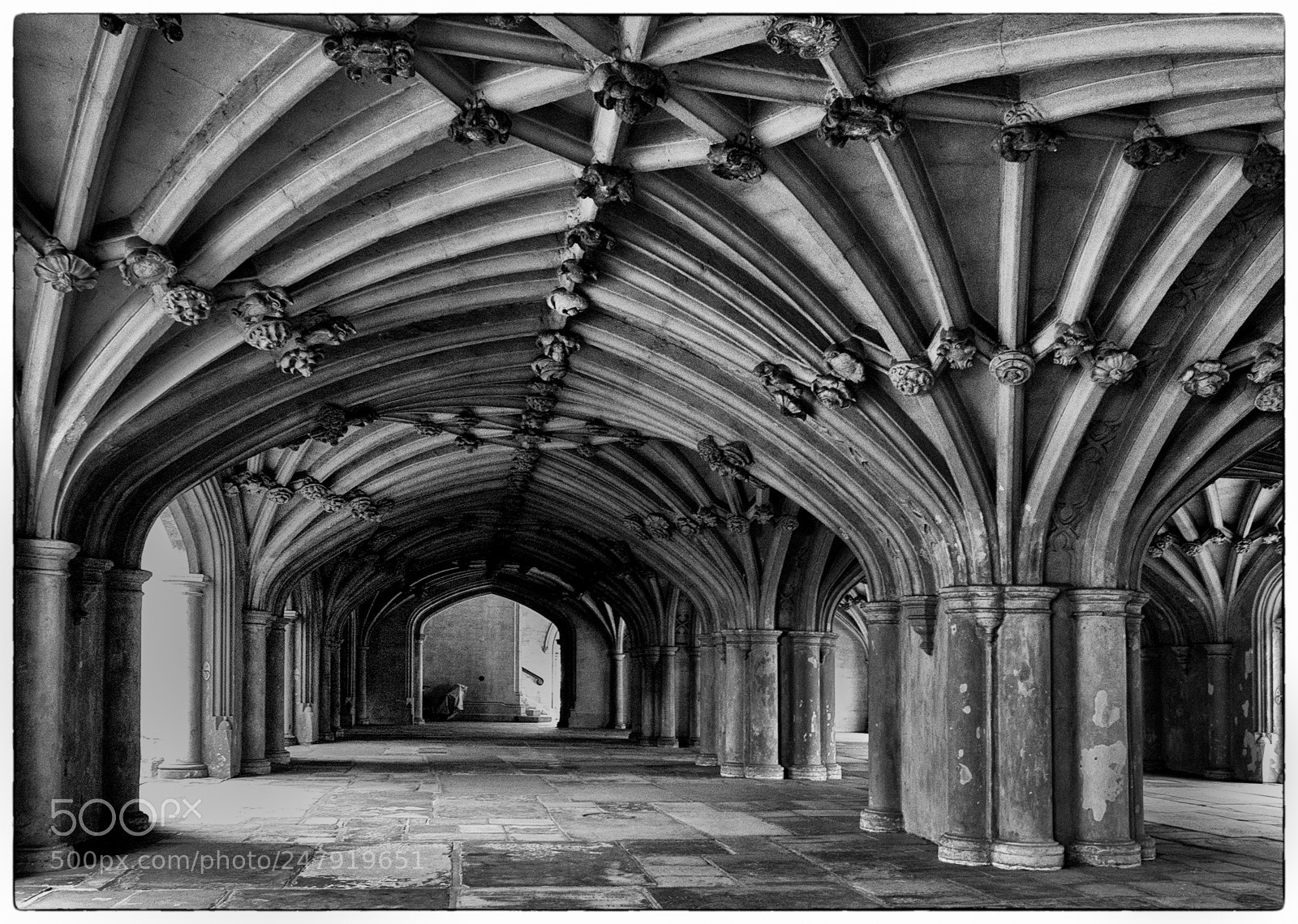 Fujifilm X-T20 sample photo. Cloister. photography