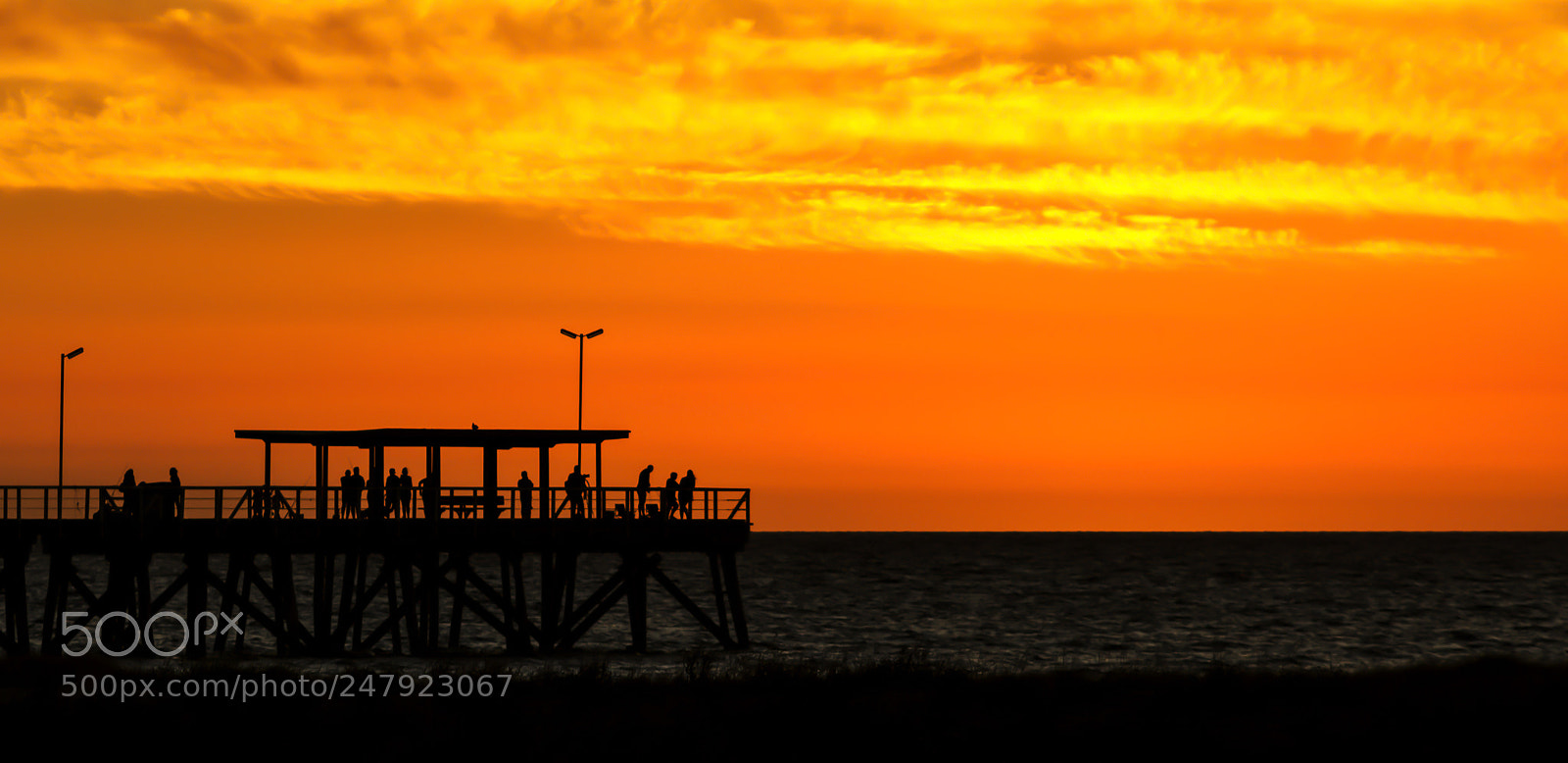 Canon EOS 1200D (EOS Rebel T5 / EOS Kiss X70 / EOS Hi) sample photo. Beach sunset silhouette photography