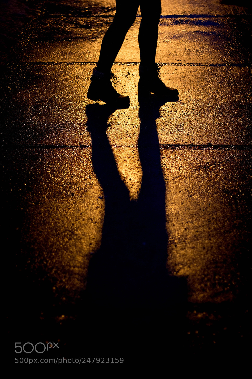 Canon EOS 700D (EOS Rebel T5i / EOS Kiss X7i) sample photo. Legs in the night photography