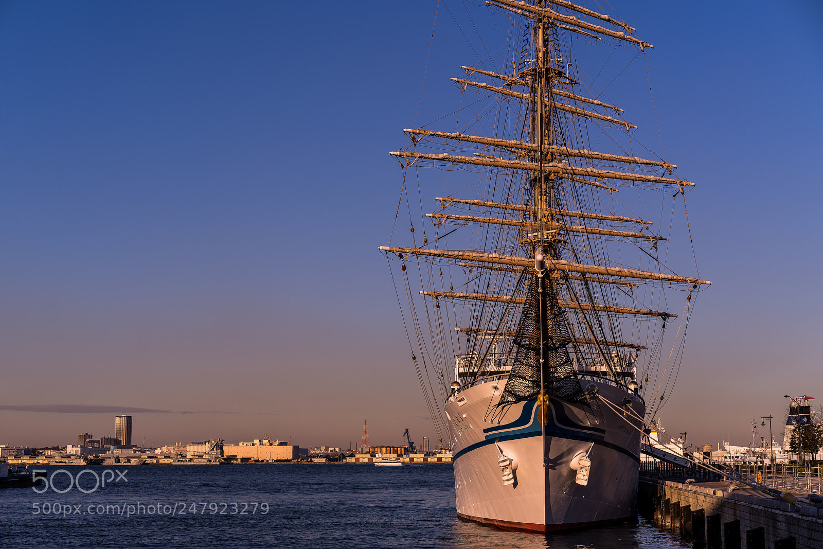 Sony a7R III sample photo. A sail ship photography