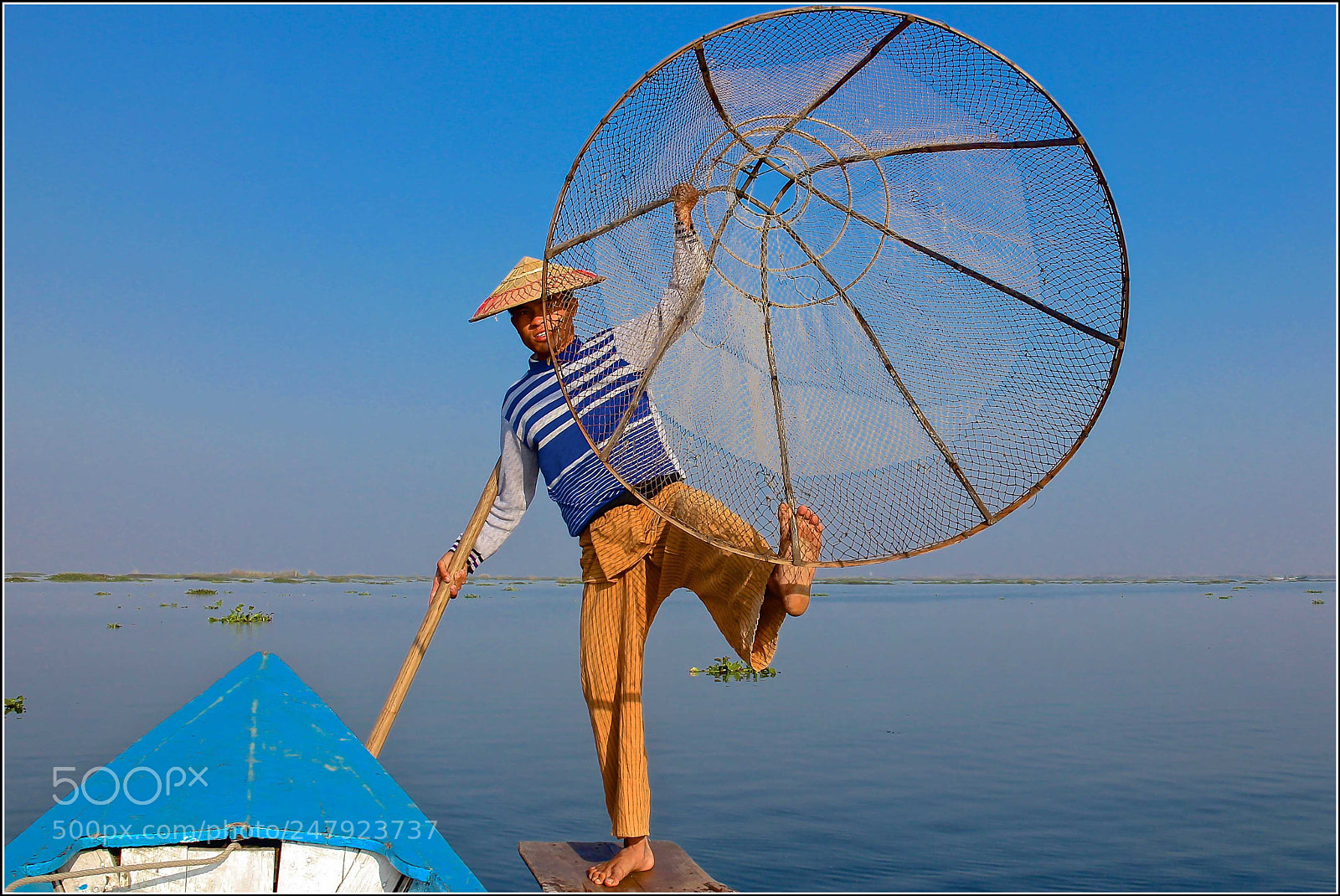 Canon EOS M sample photo. Fisherman inle lake photography
