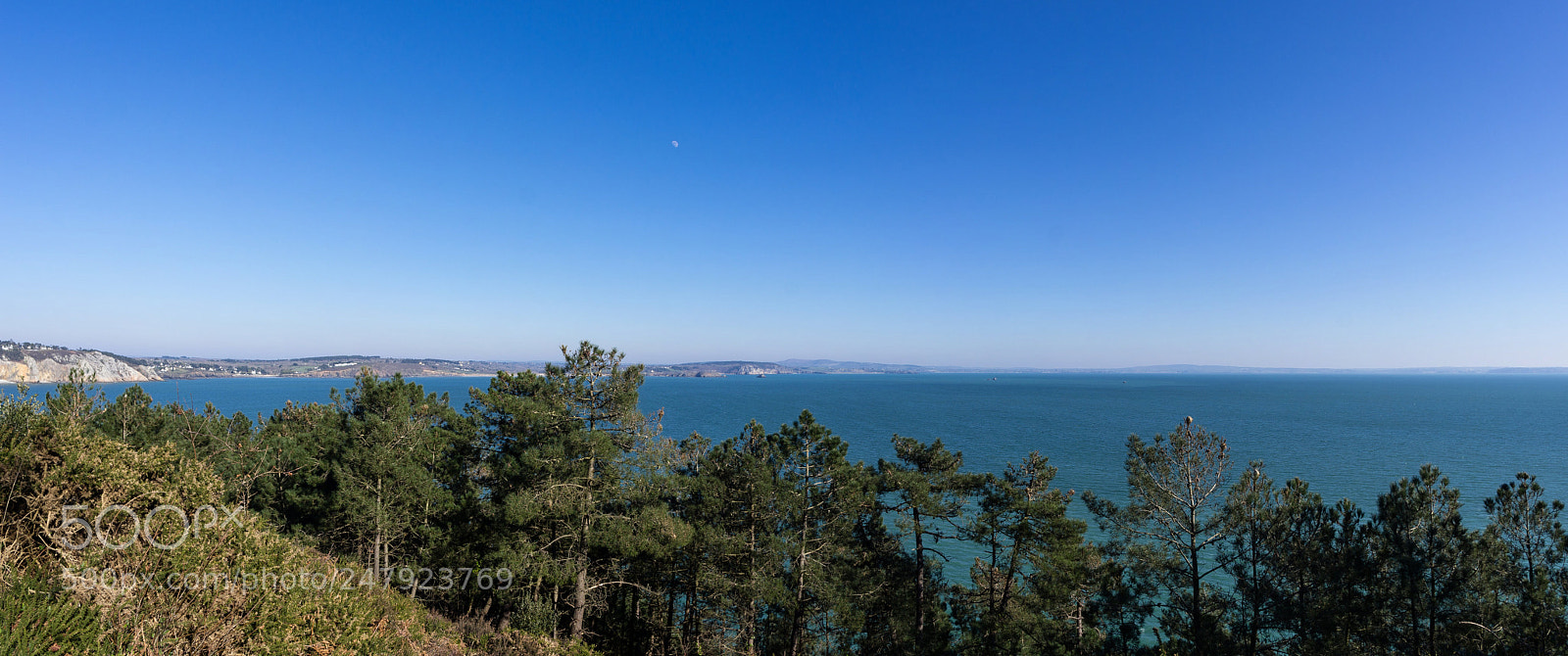 Pentax K-5 sample photo. Morgat photography