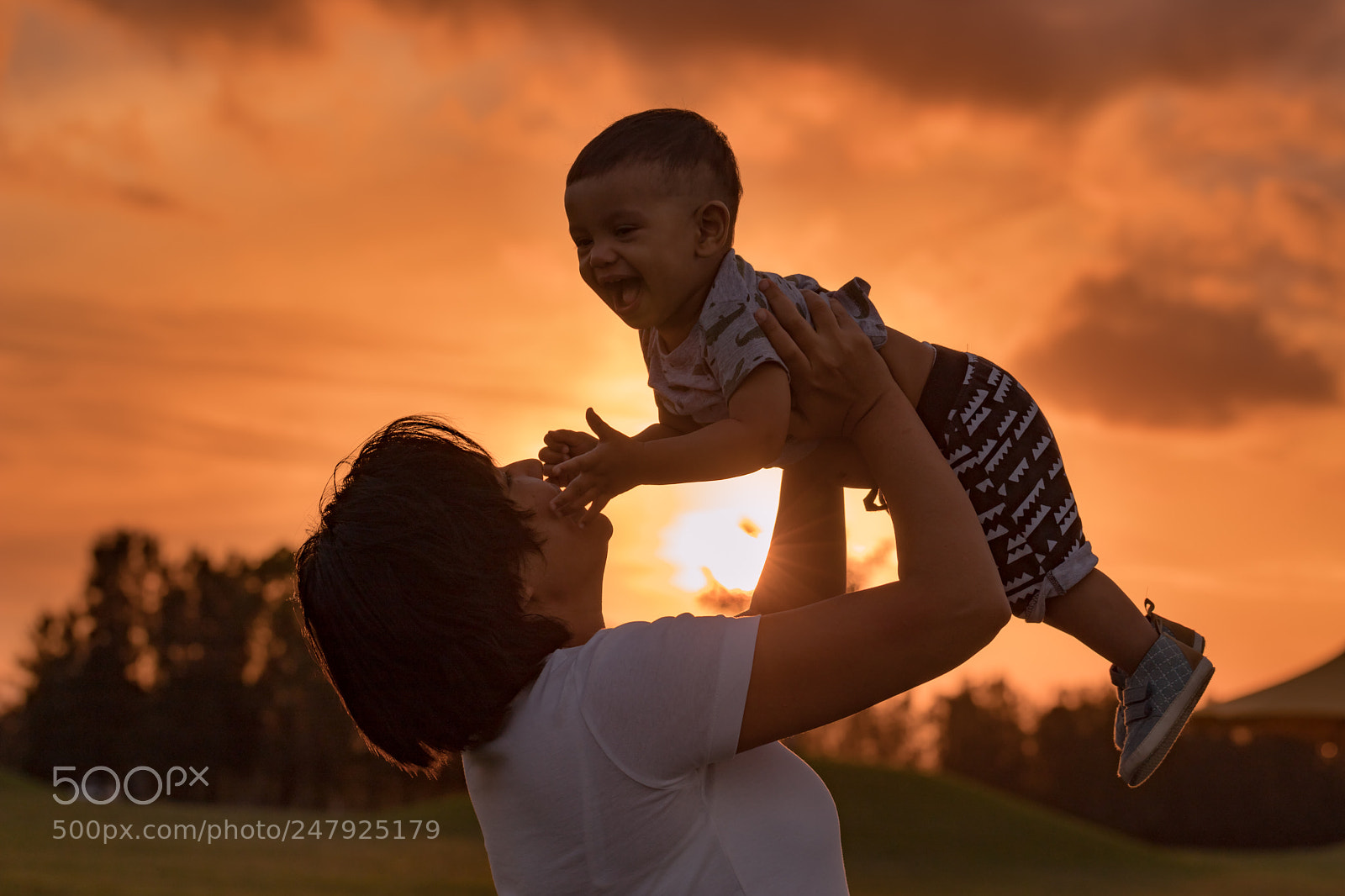 Canon EOS 6D Mark II sample photo. Mom and son photography