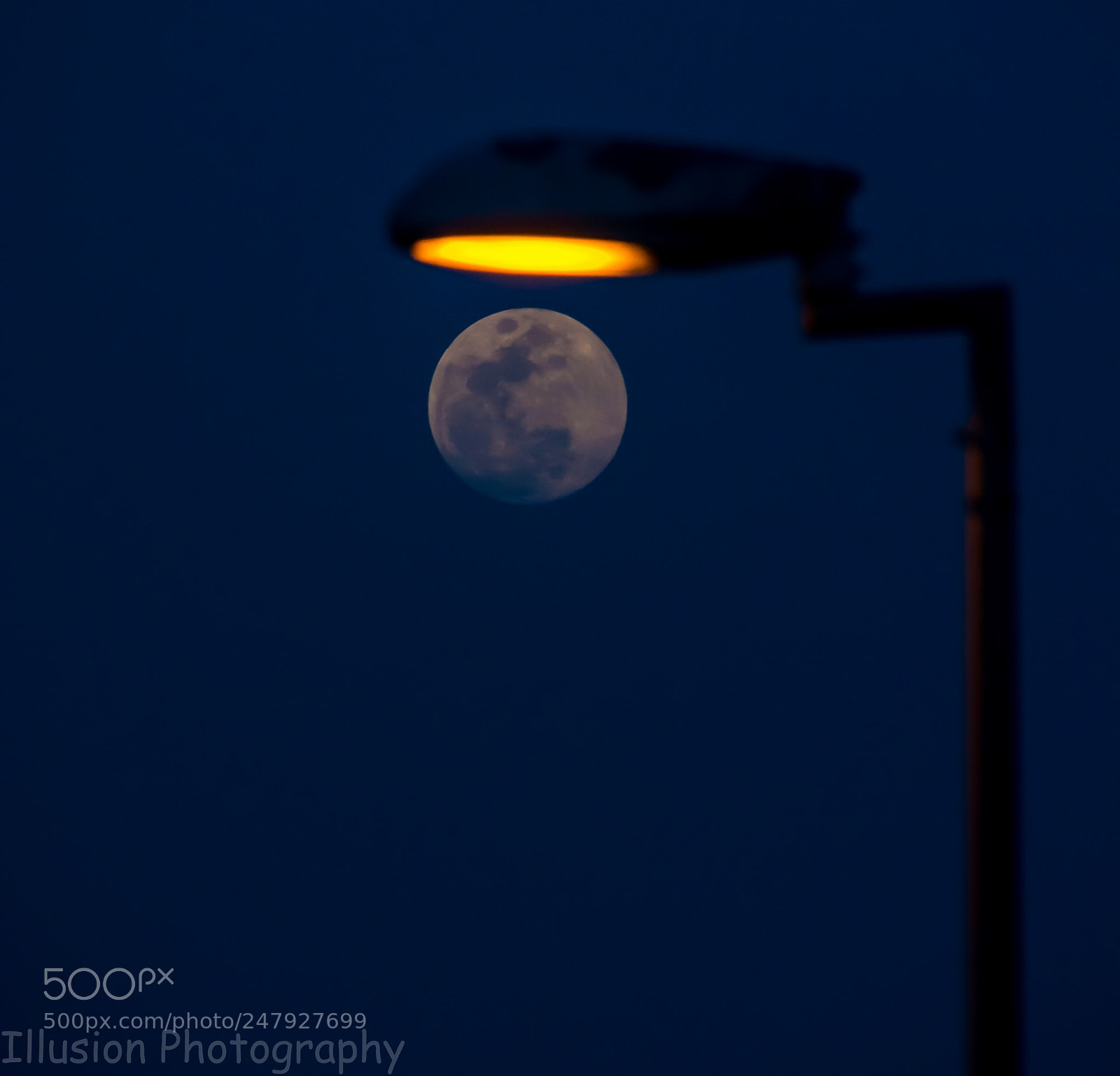 Nikon D5200 sample photo. Lighting the moon photography