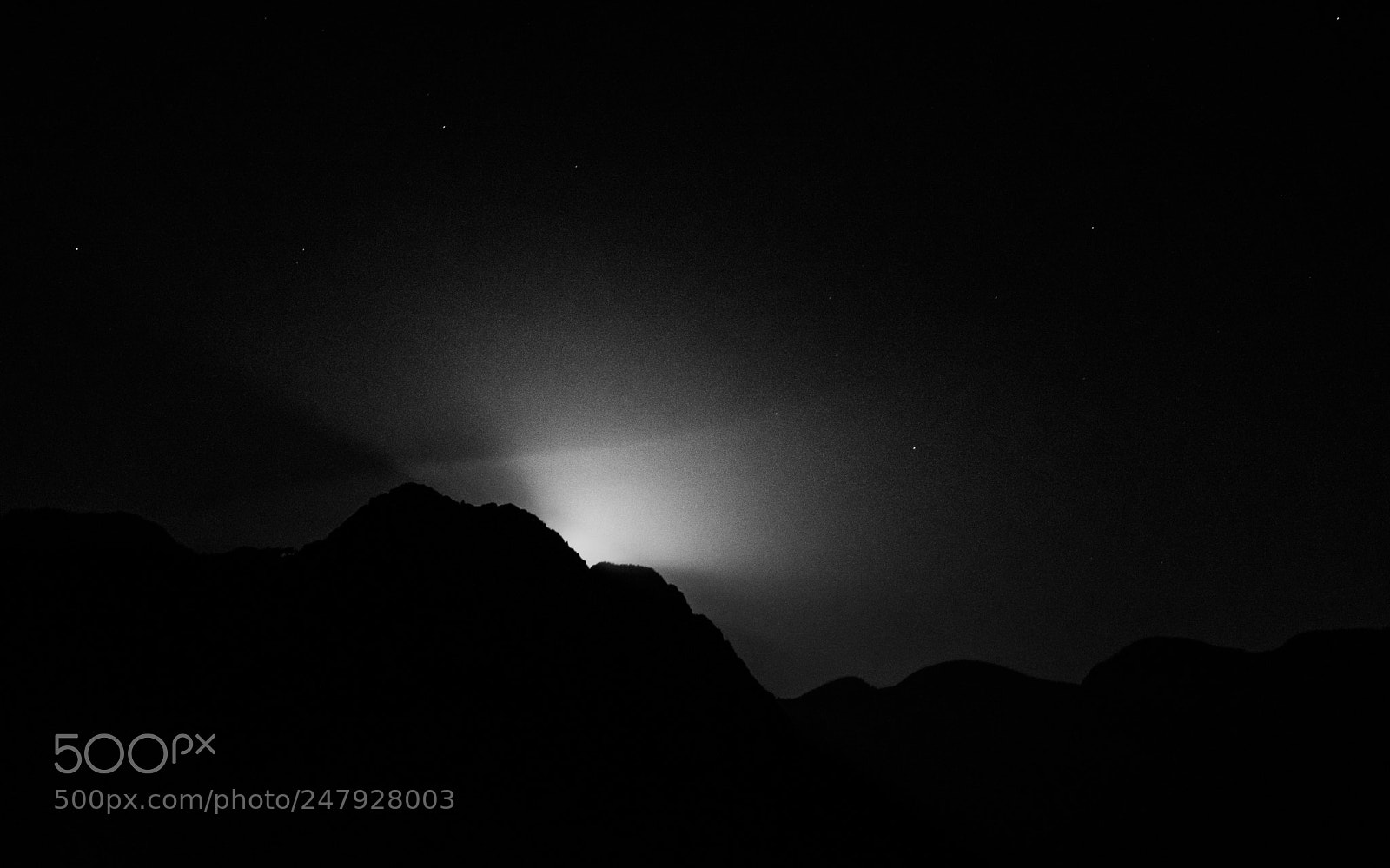 Nikon D3400 sample photo. Moon rising behind photography