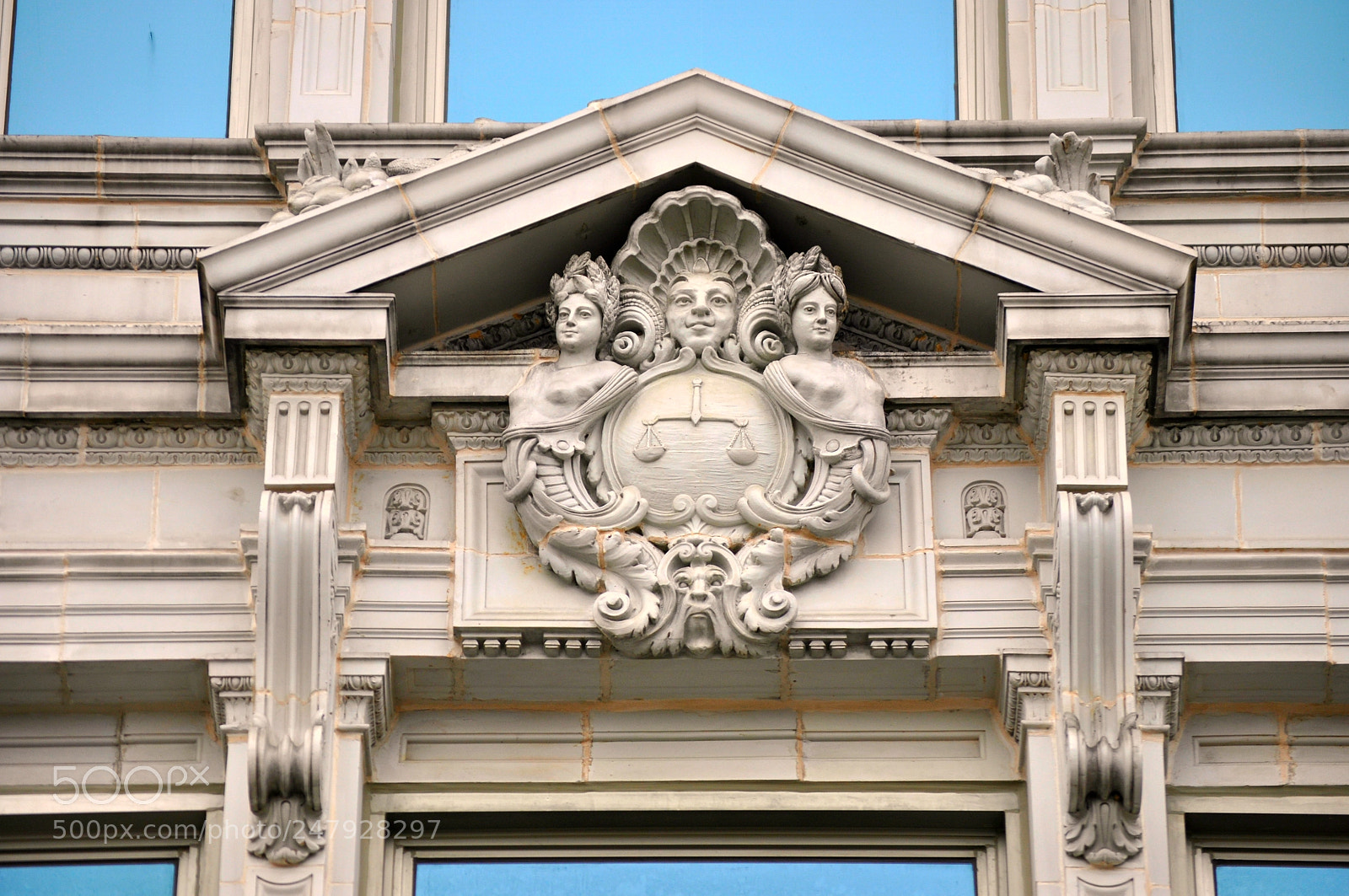 Nikon D5000 sample photo. Madco courthouse photography