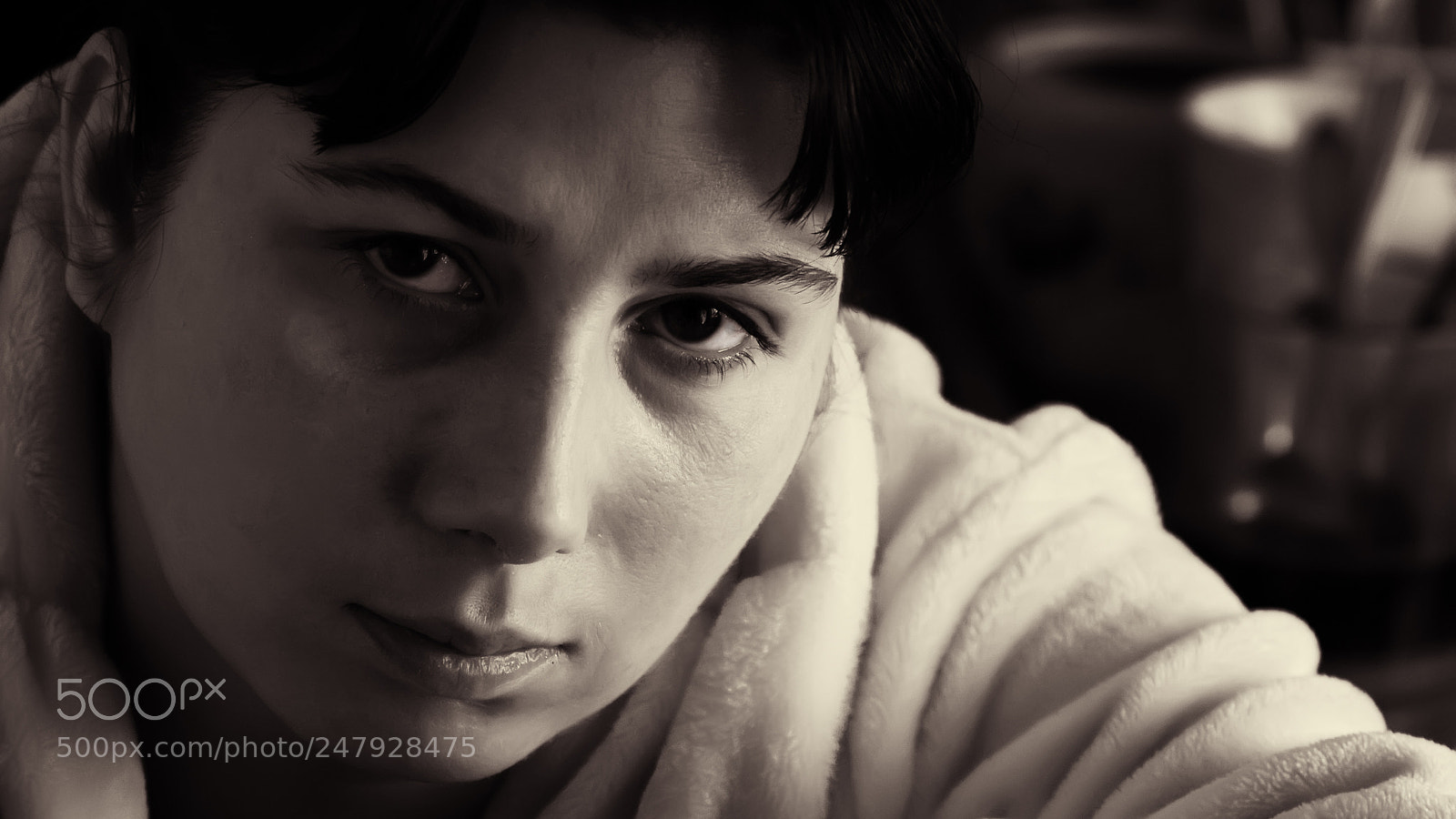 Sony Alpha DSLR-A230 sample photo. Her eyes photography