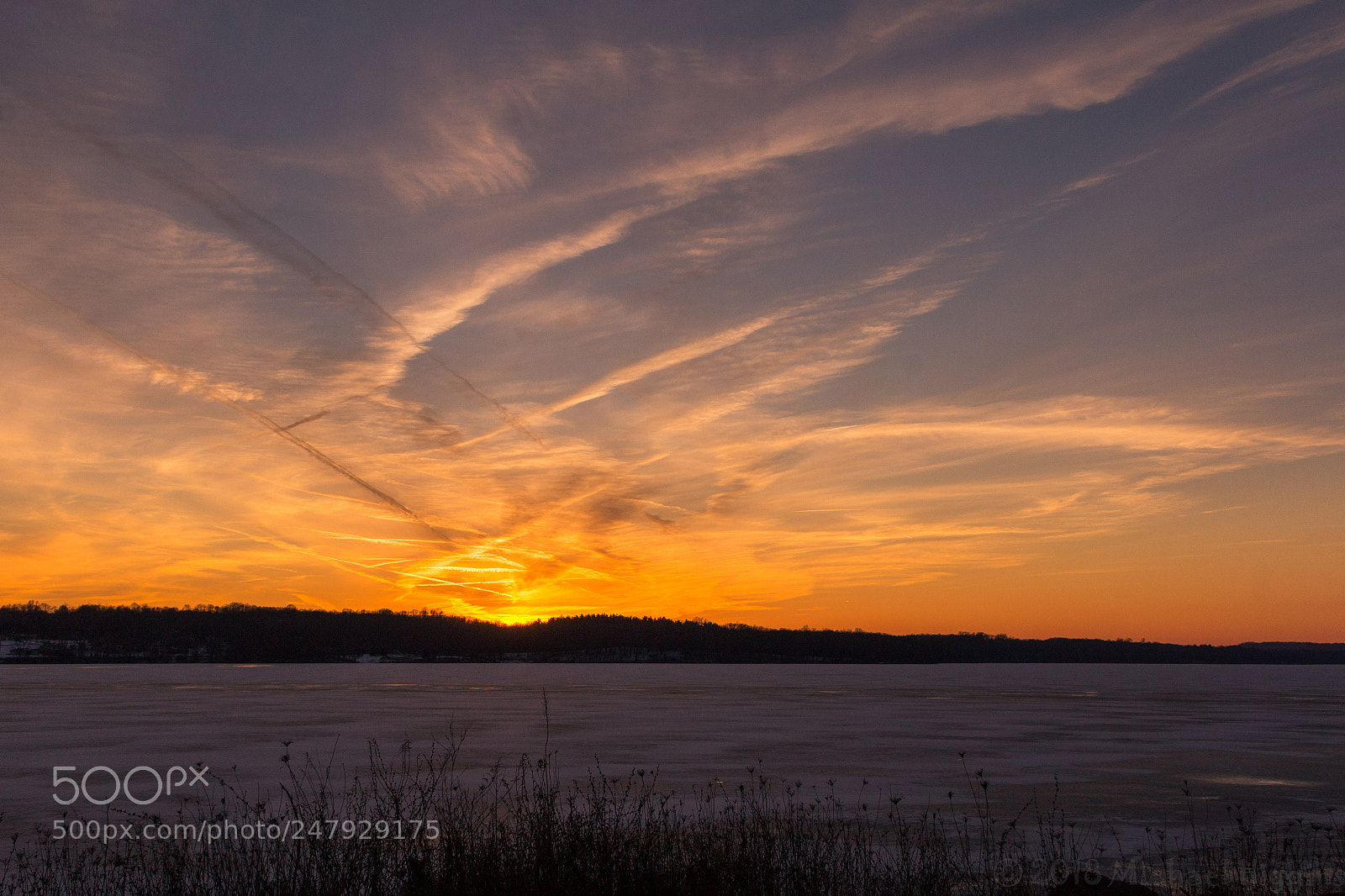 Canon EOS 1200D (EOS Rebel T5 / EOS Kiss X70 / EOS Hi) sample photo. Winter sunset photography
