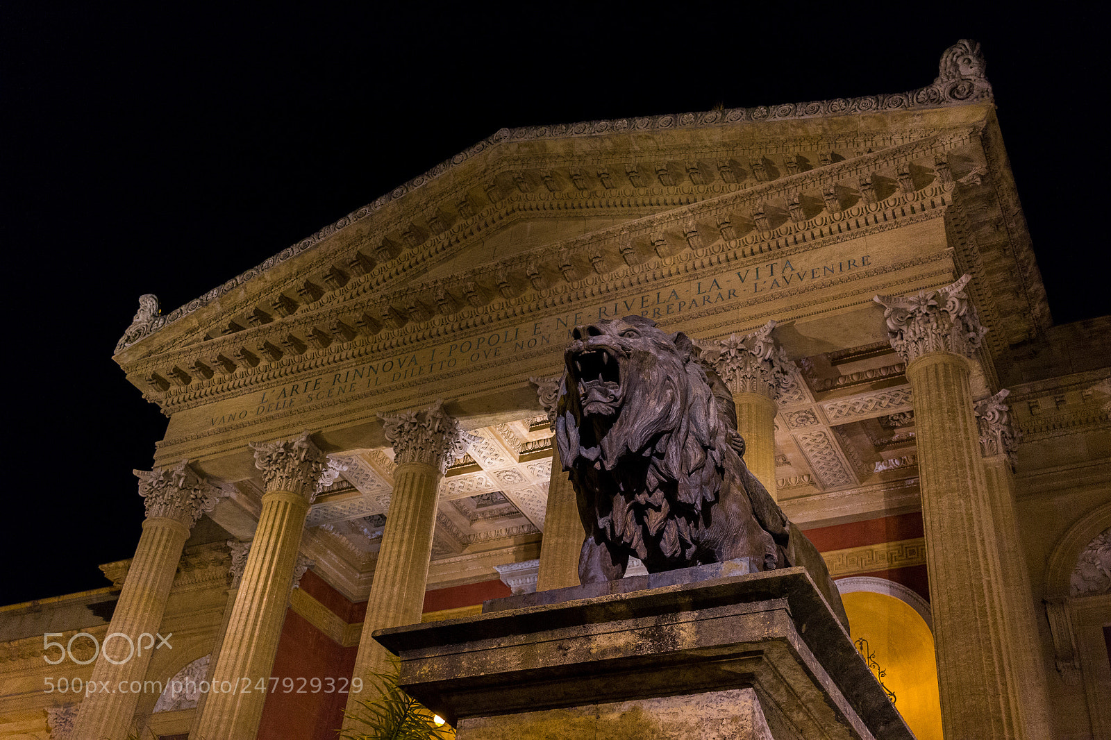 Canon EOS 100D (EOS Rebel SL1 / EOS Kiss X7) sample photo. Teatro massimo di palermo photography