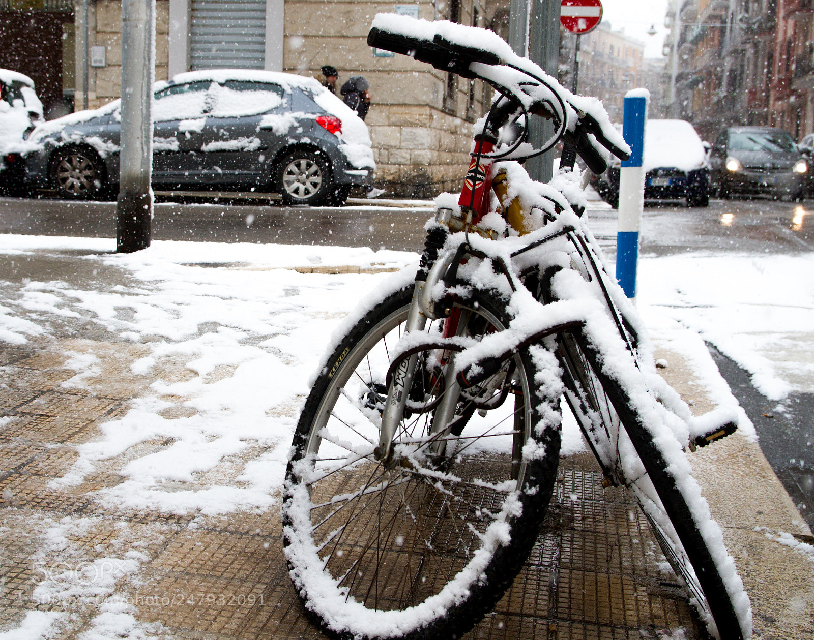 Canon EOS 7D sample photo. Snow in the city photography