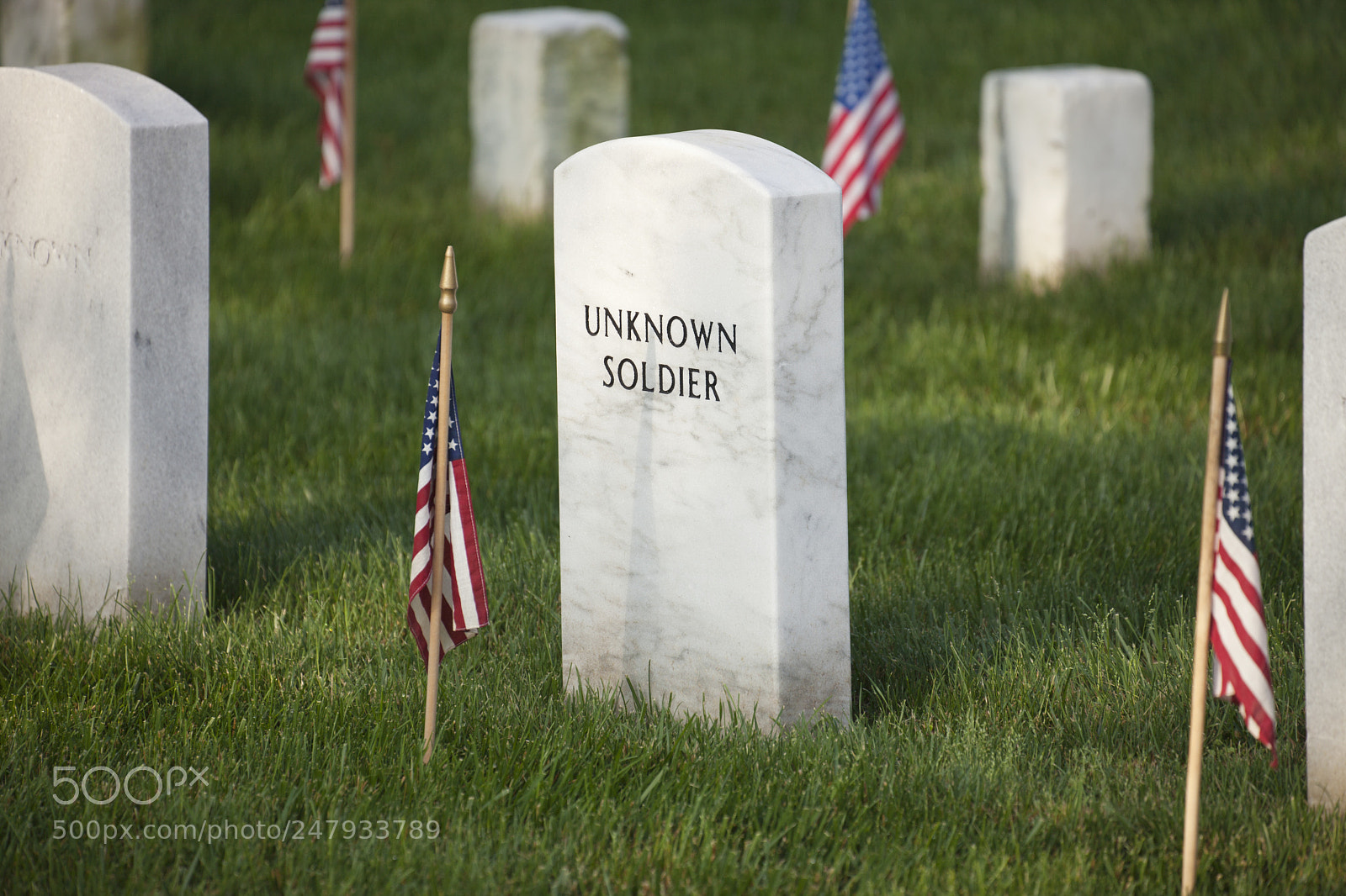 Canon EOS 5D Mark II sample photo. Gravestone of an unknown photography