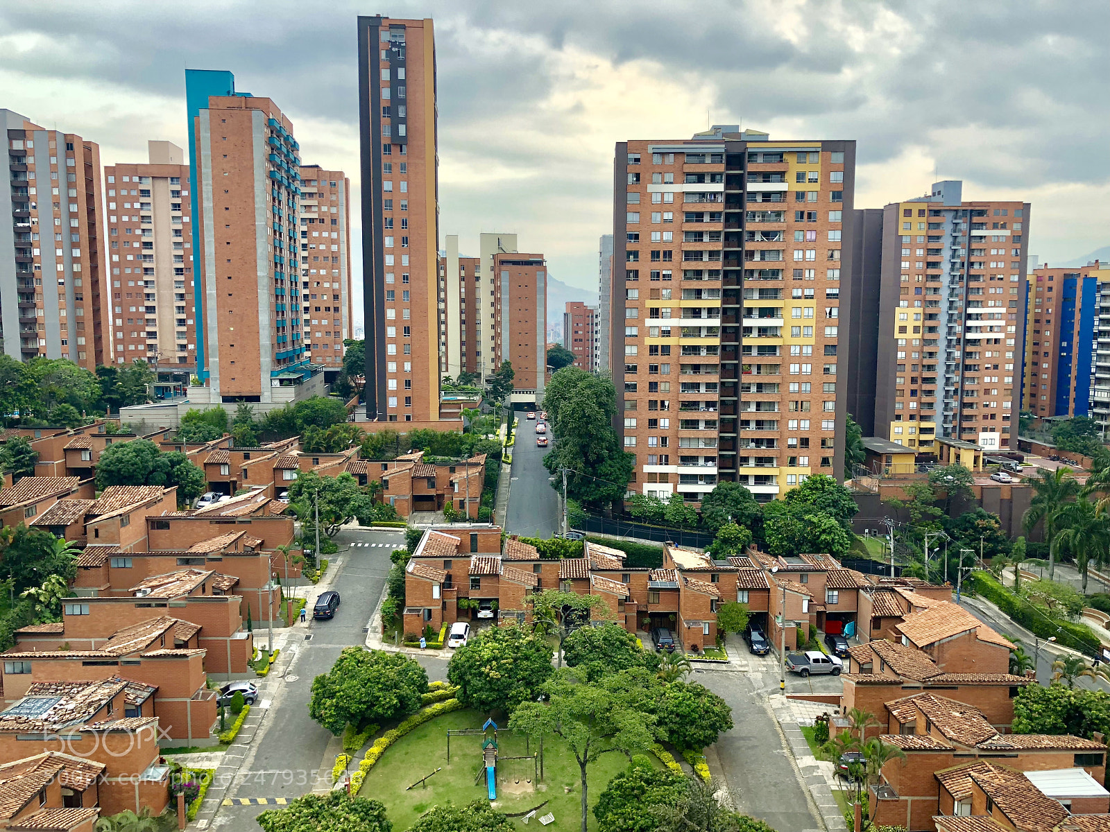 Apple iPhone X sample photo. Medellín photography