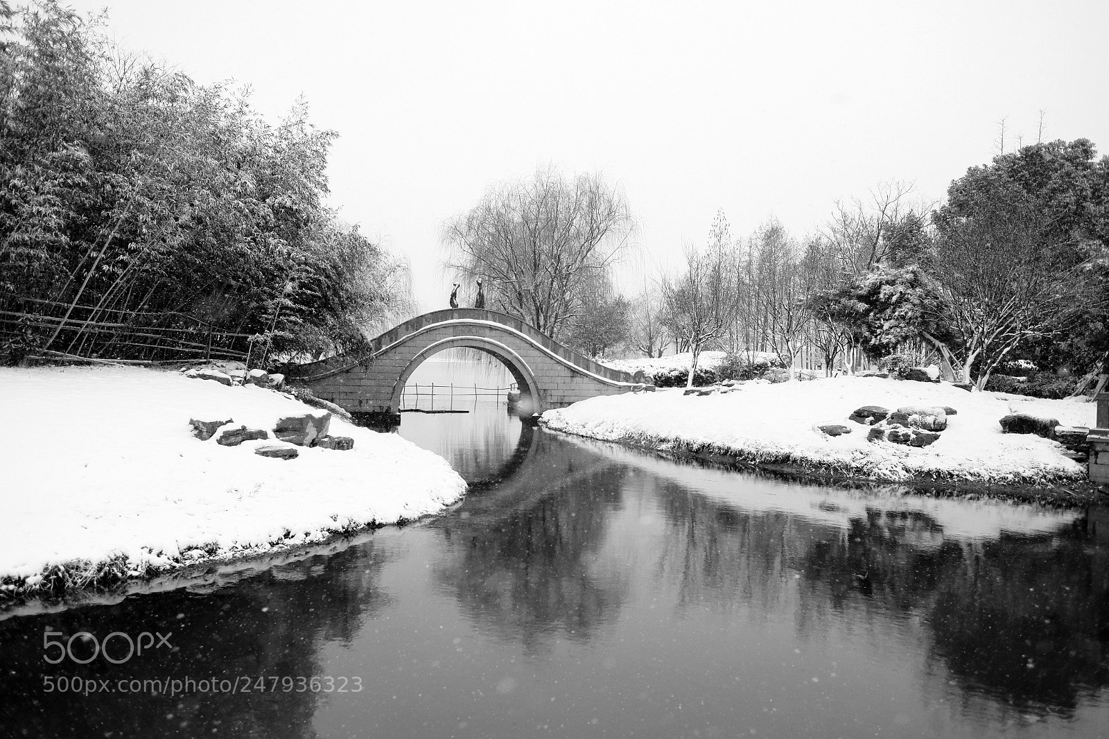 Fujifilm X-E2 sample photo. Jinji lake snow scene photography
