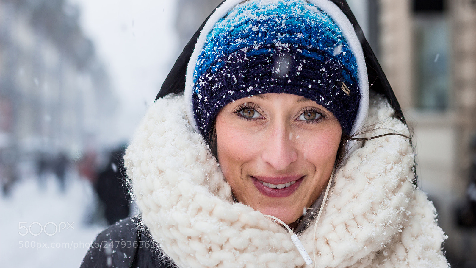 Canon EOS 600D (Rebel EOS T3i / EOS Kiss X5) sample photo. Portrait sous la neige photography