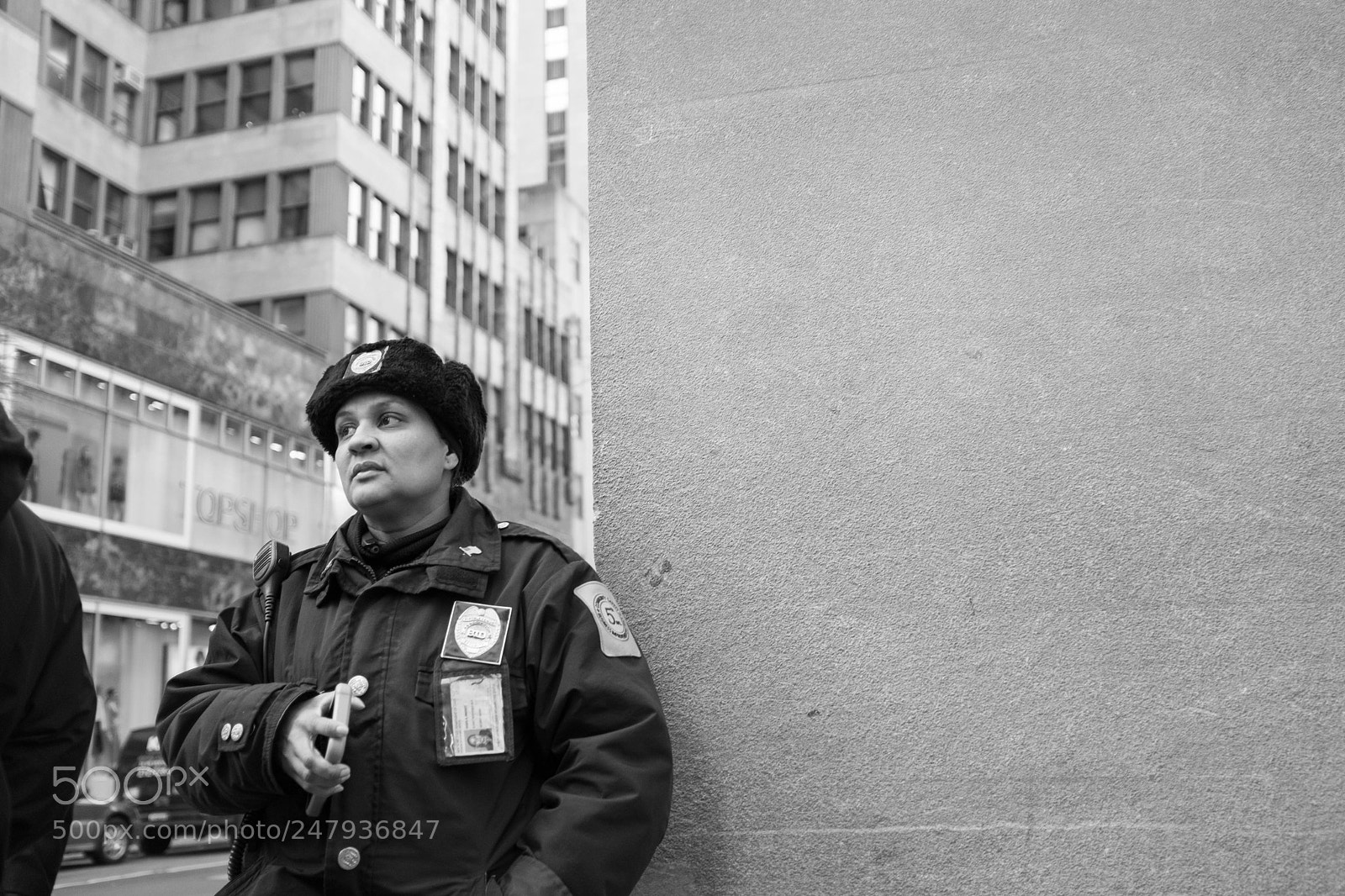 Fujifilm X100F sample photo. Nypd street cop photography