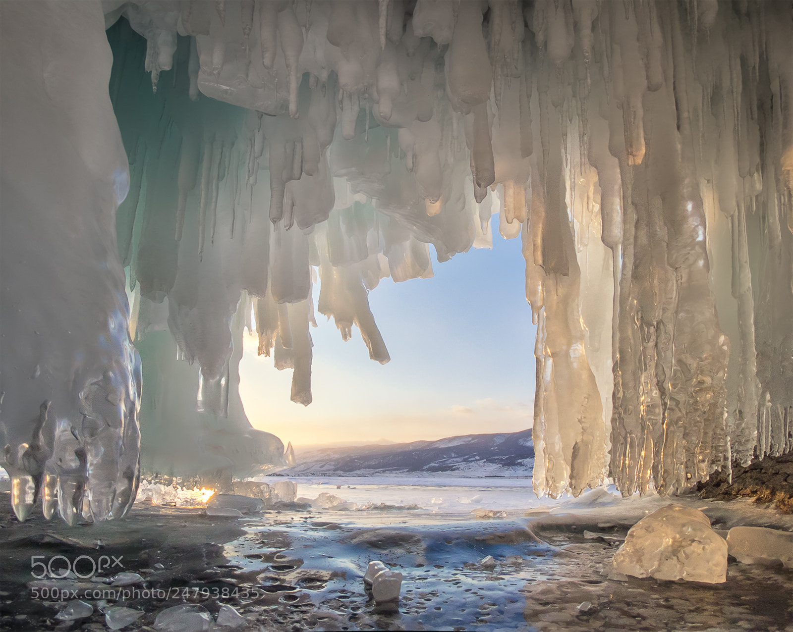 Olympus OM-D E-M1 sample photo. The ice grottoes of photography