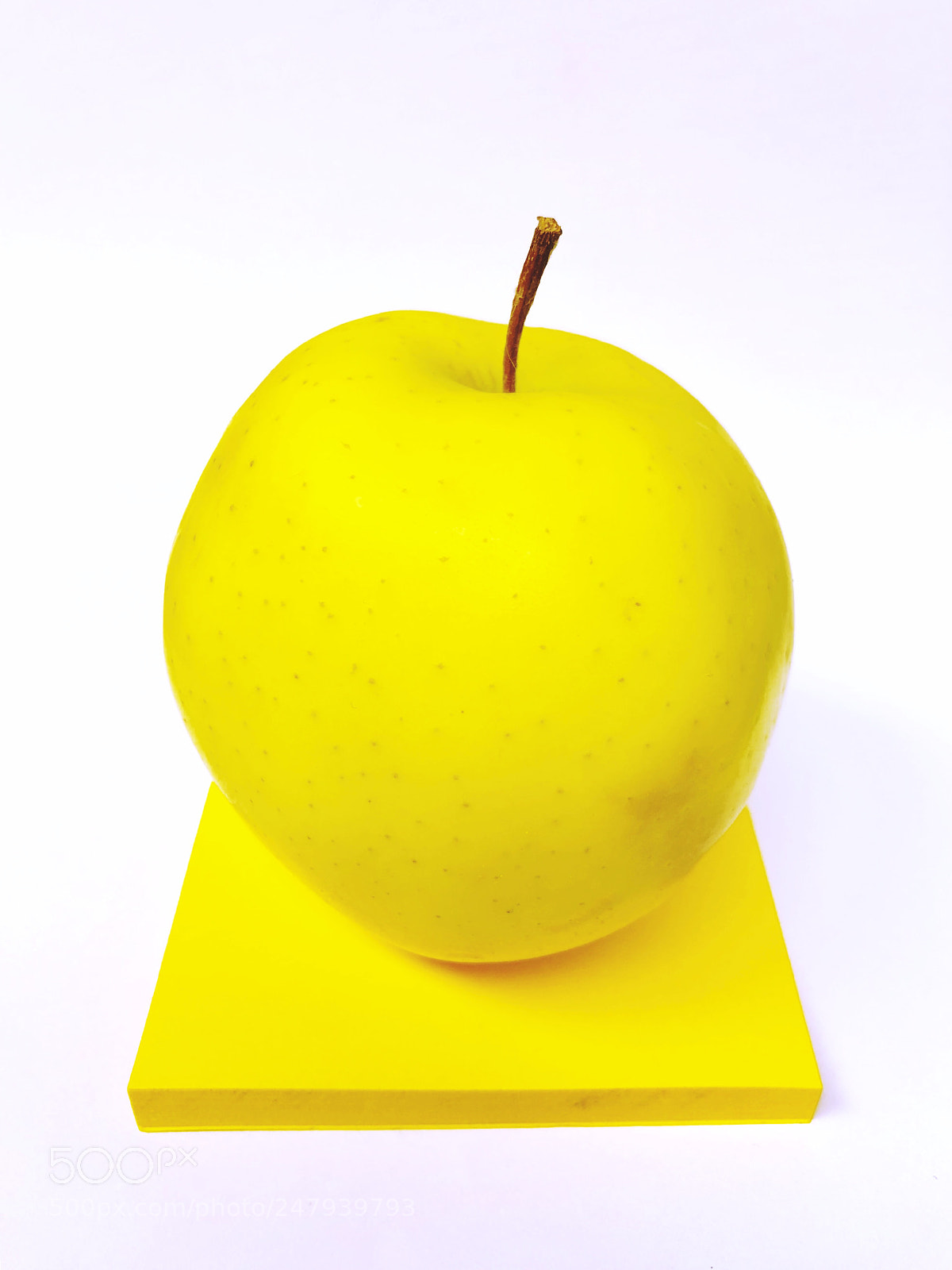 Apple iPhone 8 Plus sample photo. Golden delicious photography