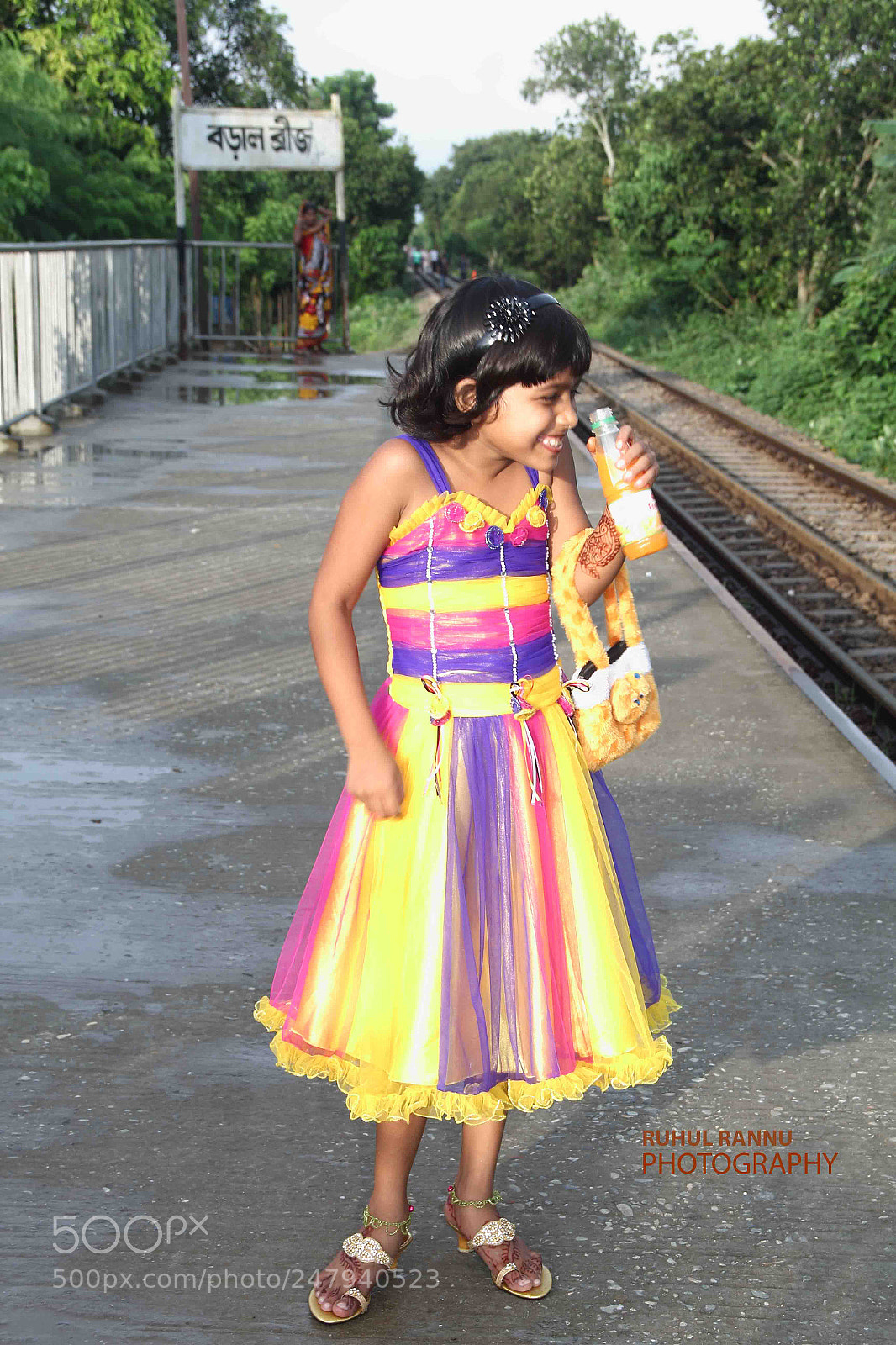 Canon EOS 60D sample photo. Excited photography