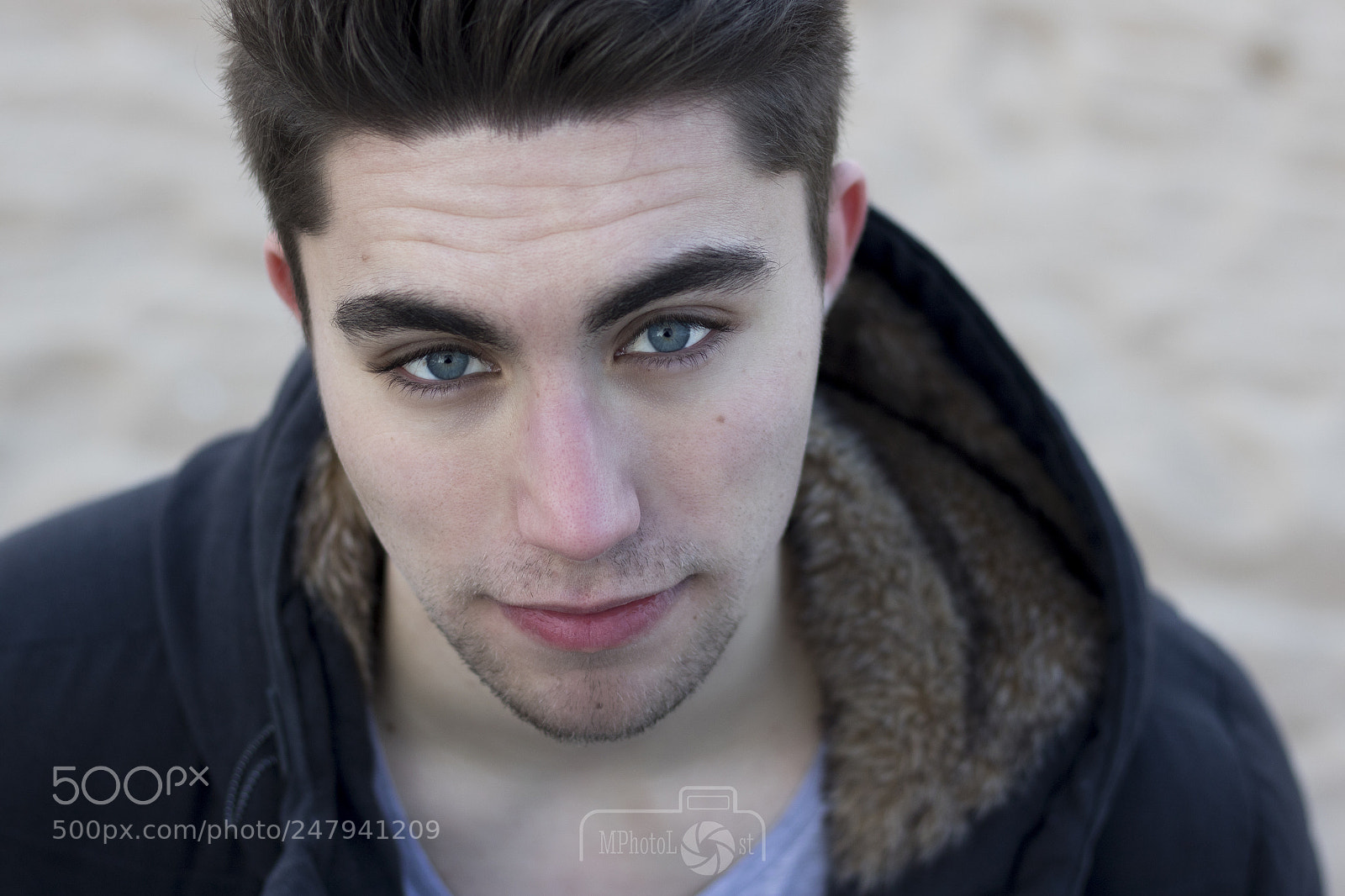 Canon EOS 750D (EOS Rebel T6i / EOS Kiss X8i) sample photo. Faces photography