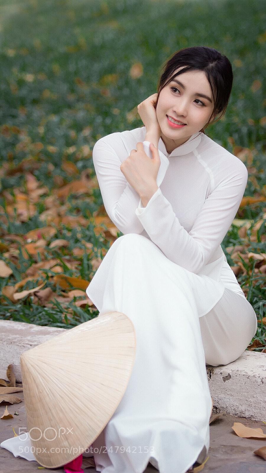 Canon EOS 60D sample photo. Long dress photography