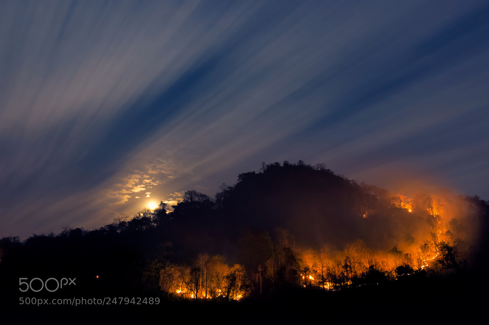 Pentax K-3 II sample photo. Fullmoon with wildfire. photography