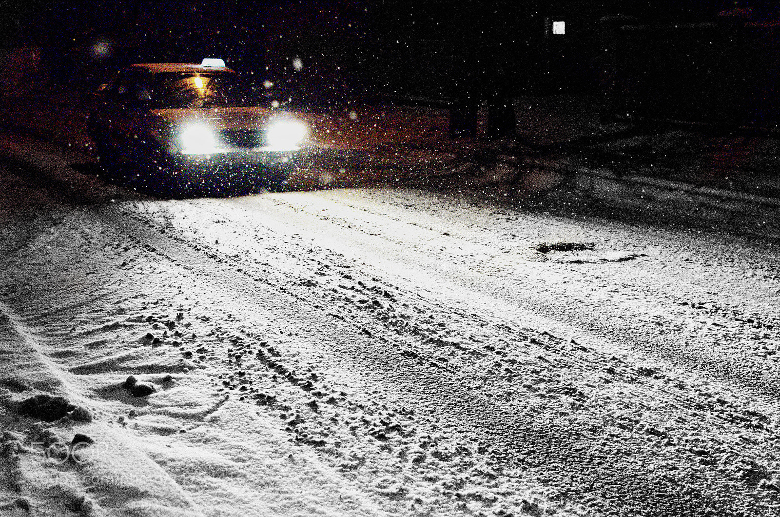 Nikon D5100 sample photo. Night cab photography