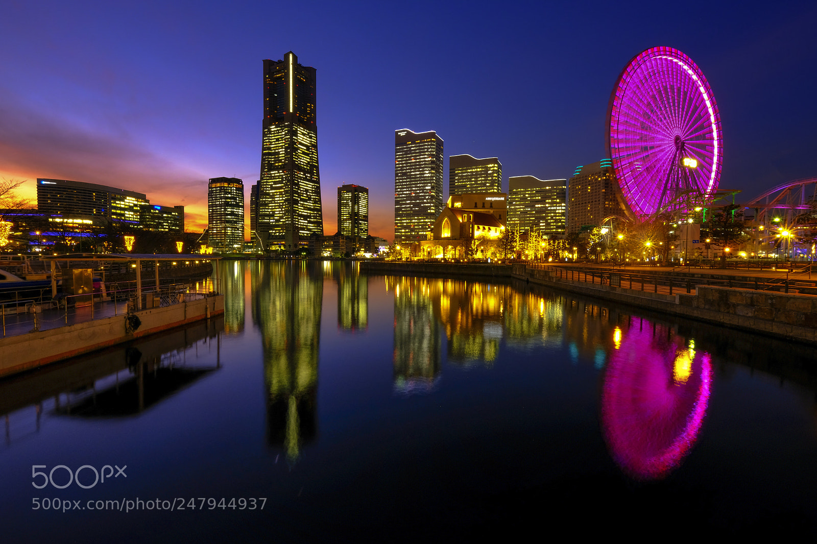 Fujifilm X-T2 sample photo. Sunset at yokohama photography