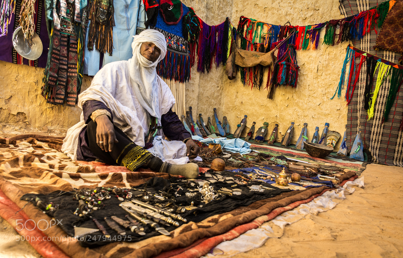 Nikon D5200 sample photo. Silver seller photography
