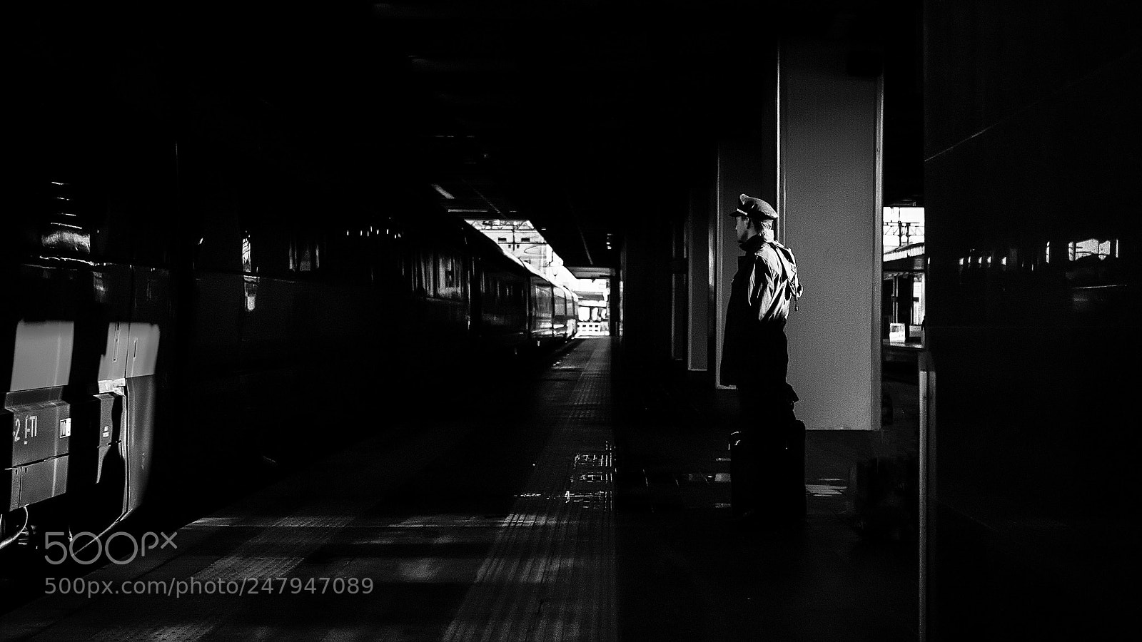 Olympus OM-D E-M10 II sample photo. Railway station #614 photography