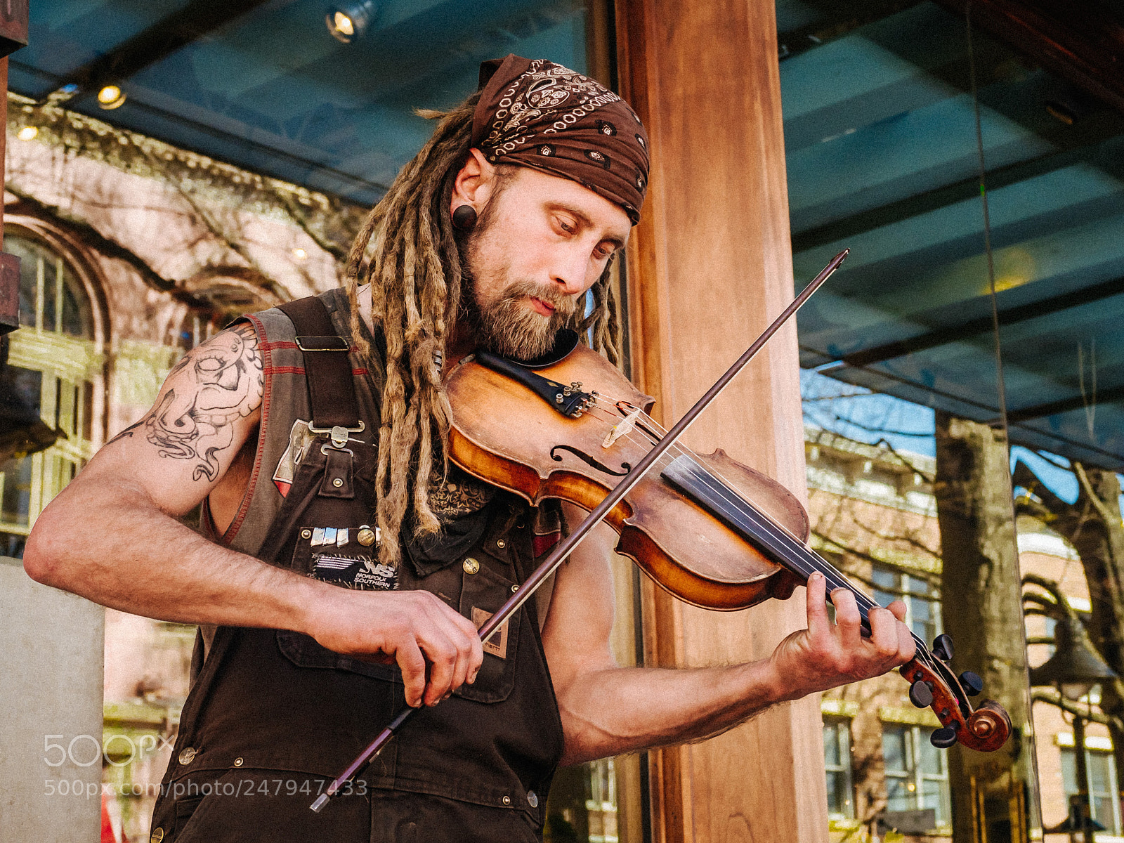 Panasonic Lumix DMC-GX8 sample photo. Itinerant fiddler photography