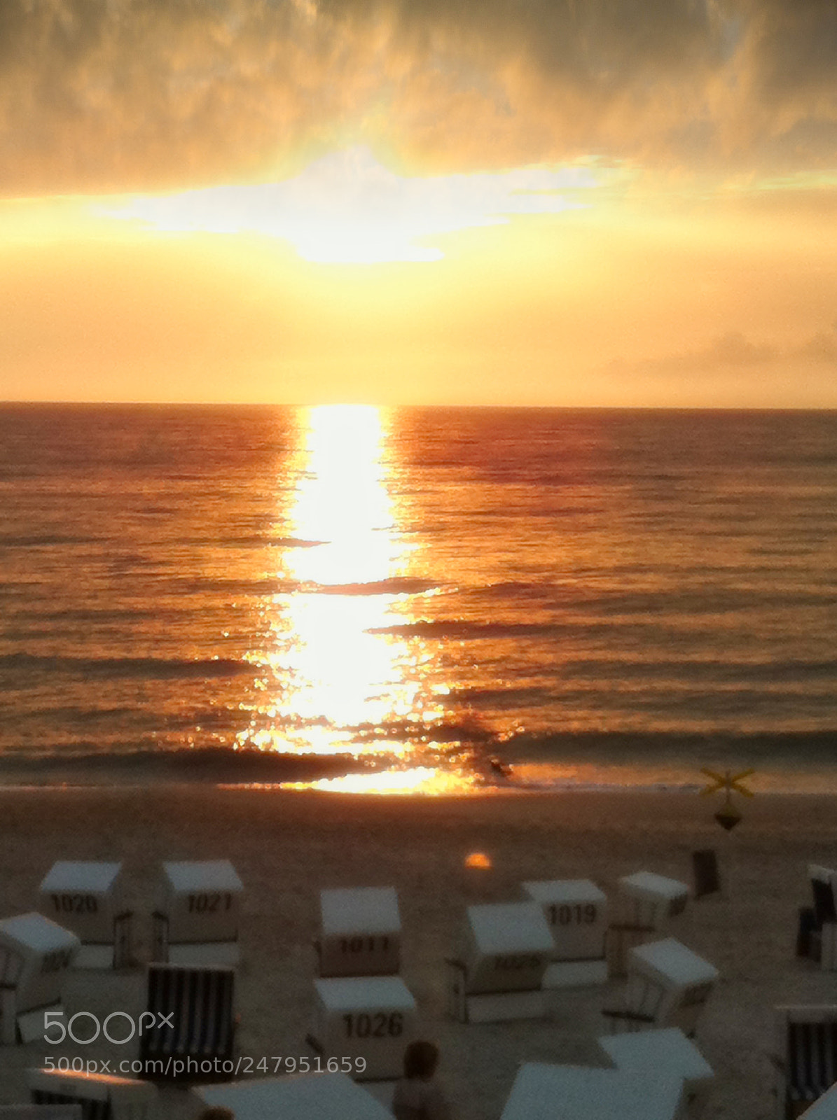 Apple iPhone 4 sample photo. Evening at the beach photography