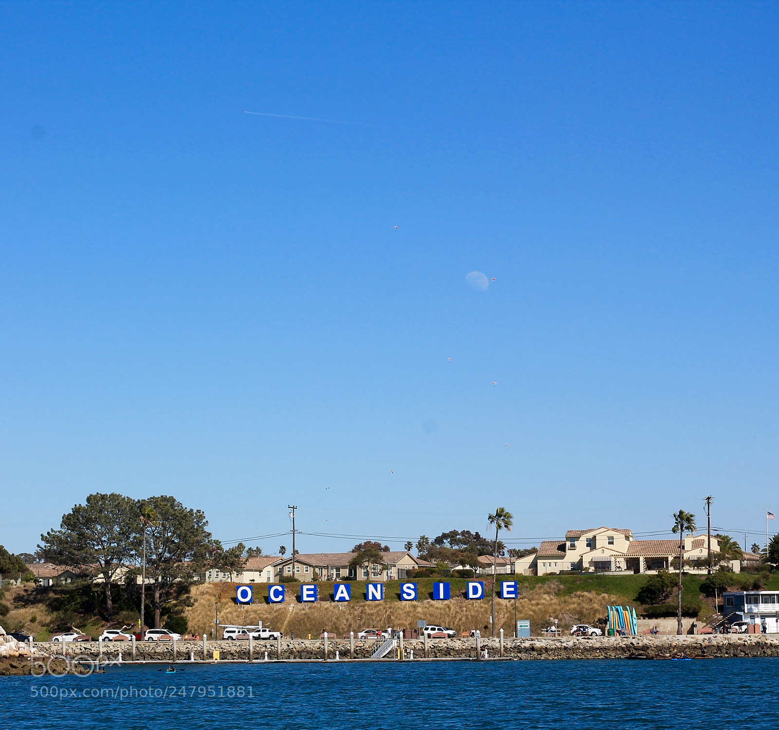 Canon EOS 1100D (EOS Rebel T3 / EOS Kiss X50) sample photo. Oceanside moon photography