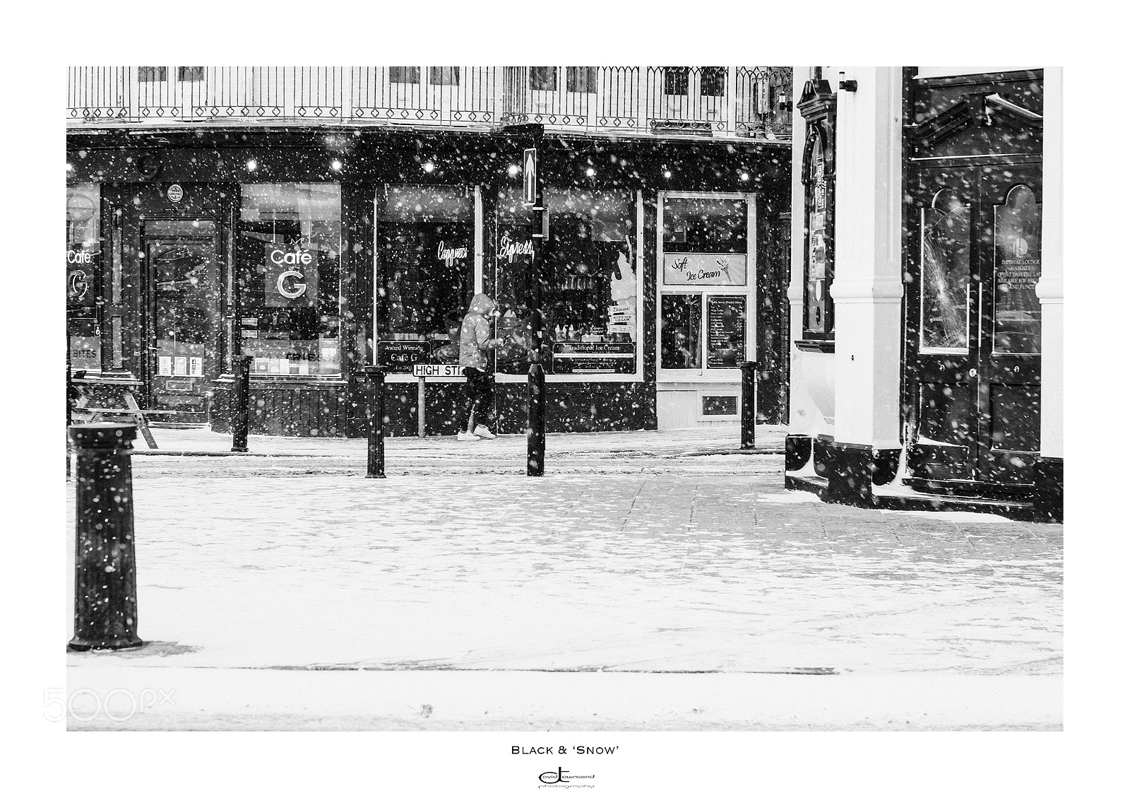 Fujifilm X-Pro2 sample photo. Black & 'snow' photography
