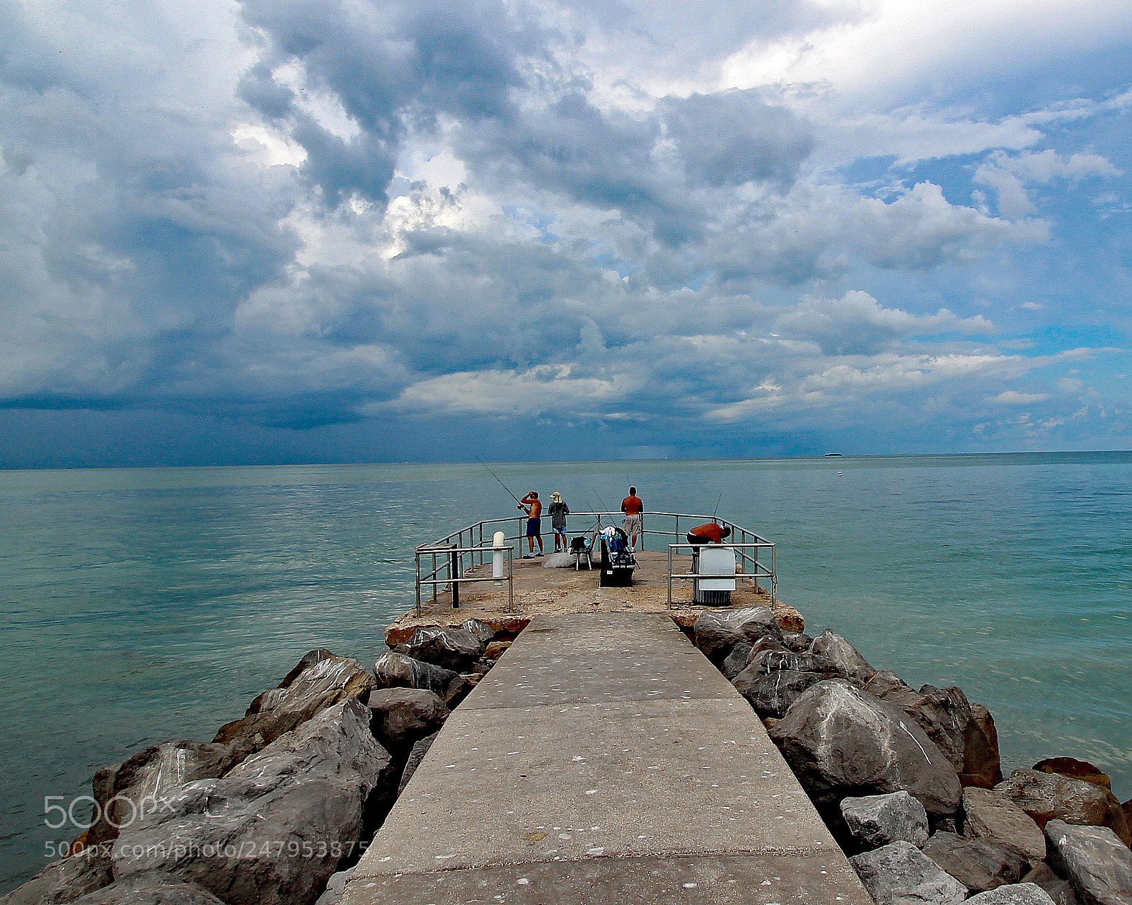 Canon EOS 600D (Rebel EOS T3i / EOS Kiss X5) sample photo. Approaching storm photography
