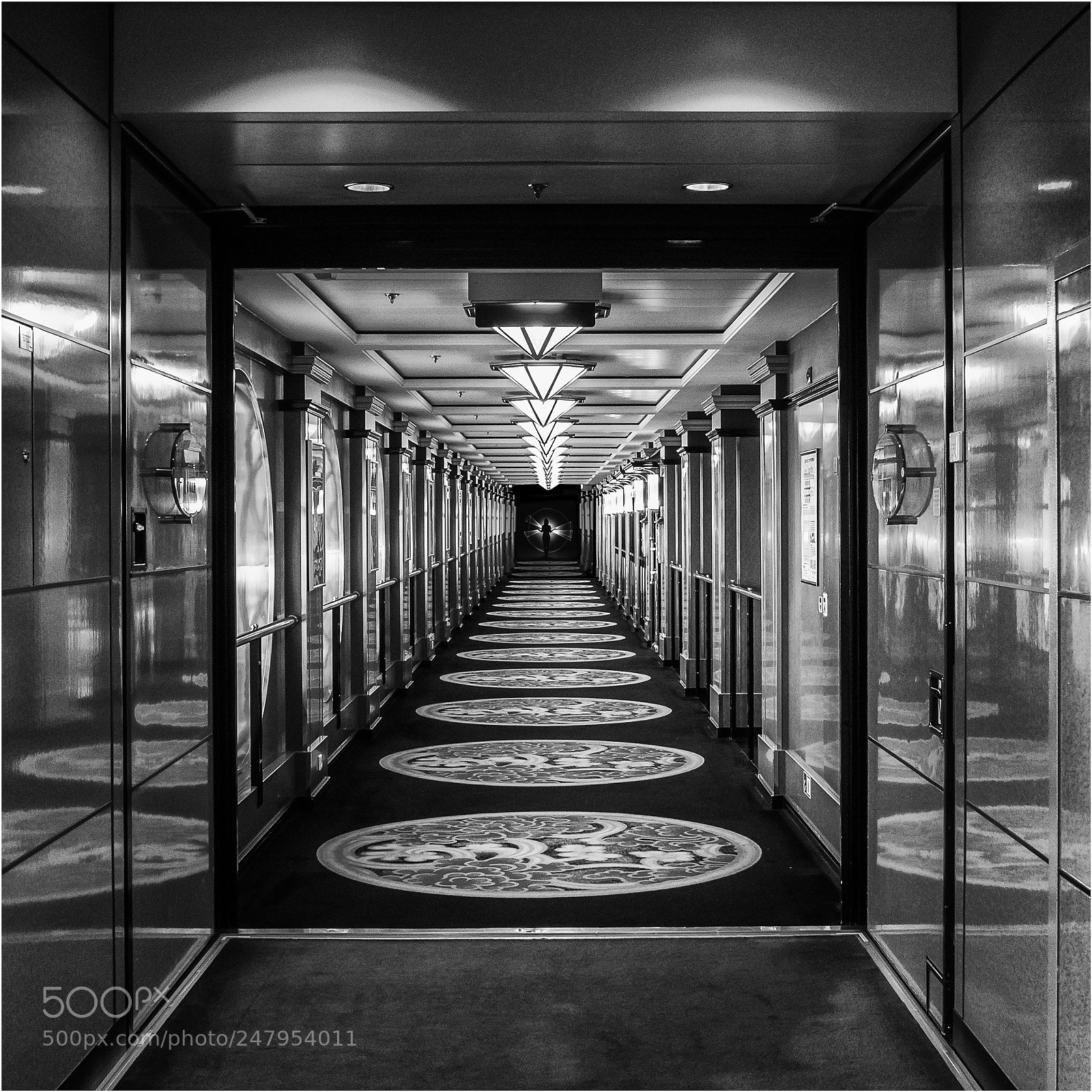 Panasonic Lumix DMC-GX8 sample photo. Corridor photography