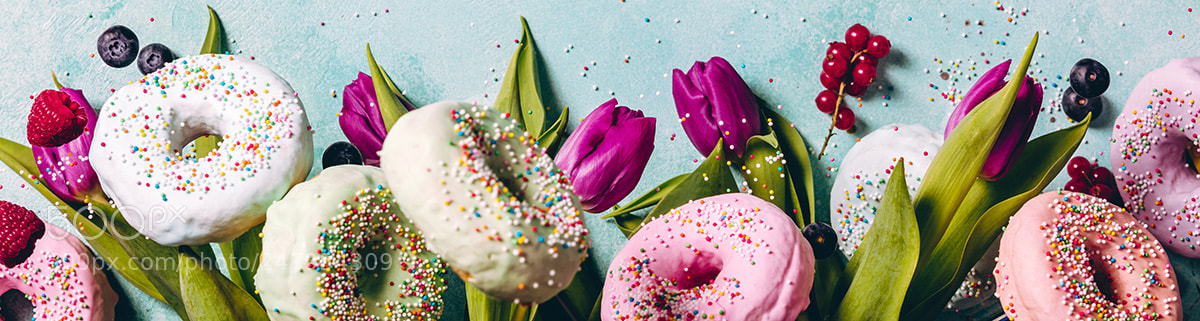 Canon EOS 5DS R sample photo. Sweet and colourful doughnuts photography