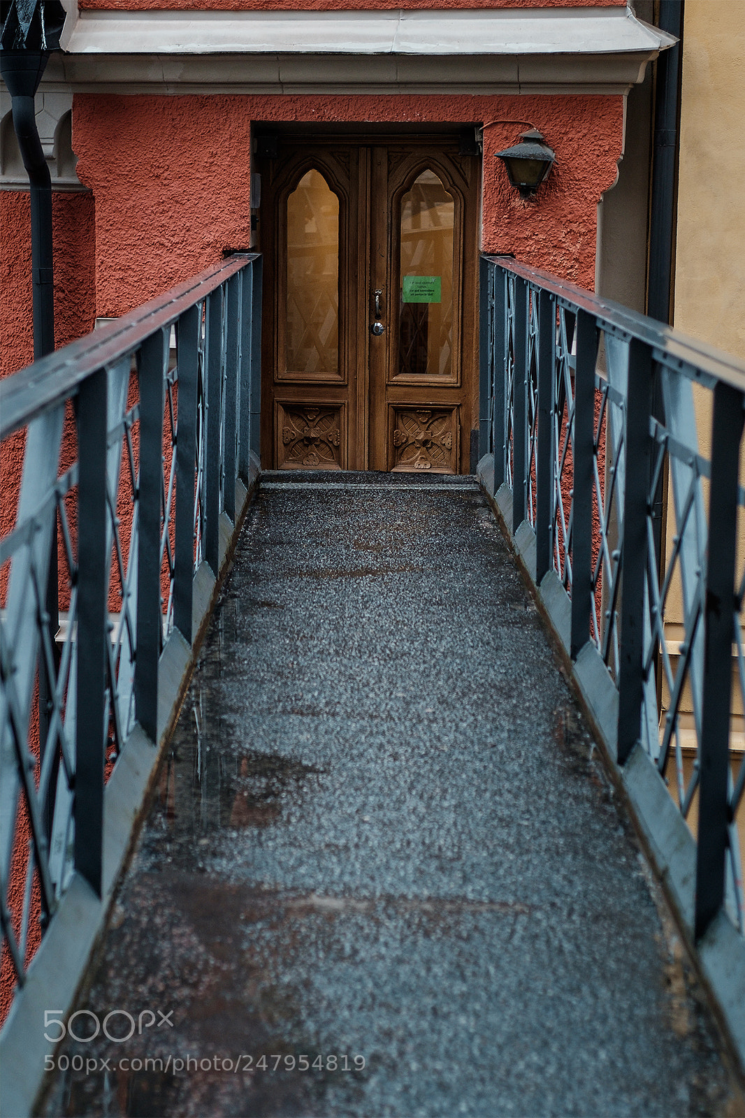 Fujifilm X-T10 sample photo. Wrong door photography