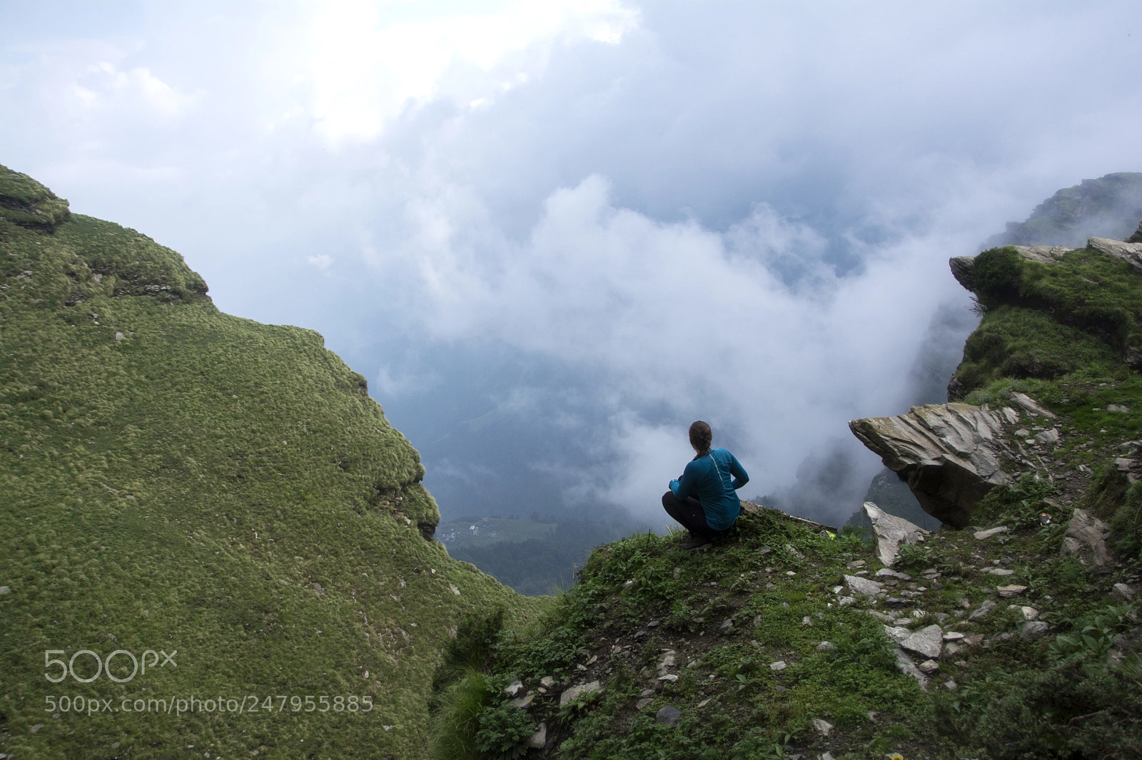 Nikon D5200 sample photo. Beyond the mountains. photography