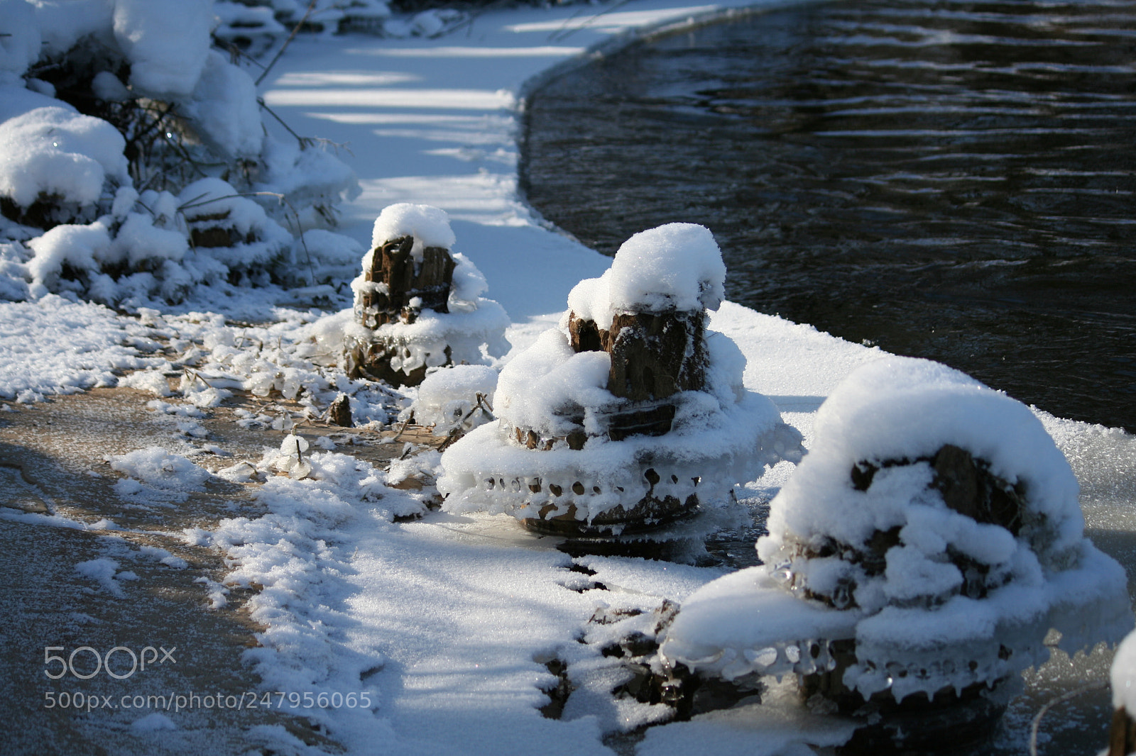 Canon EOS 350D (EOS Digital Rebel XT / EOS Kiss Digital N) sample photo. Ice art photography