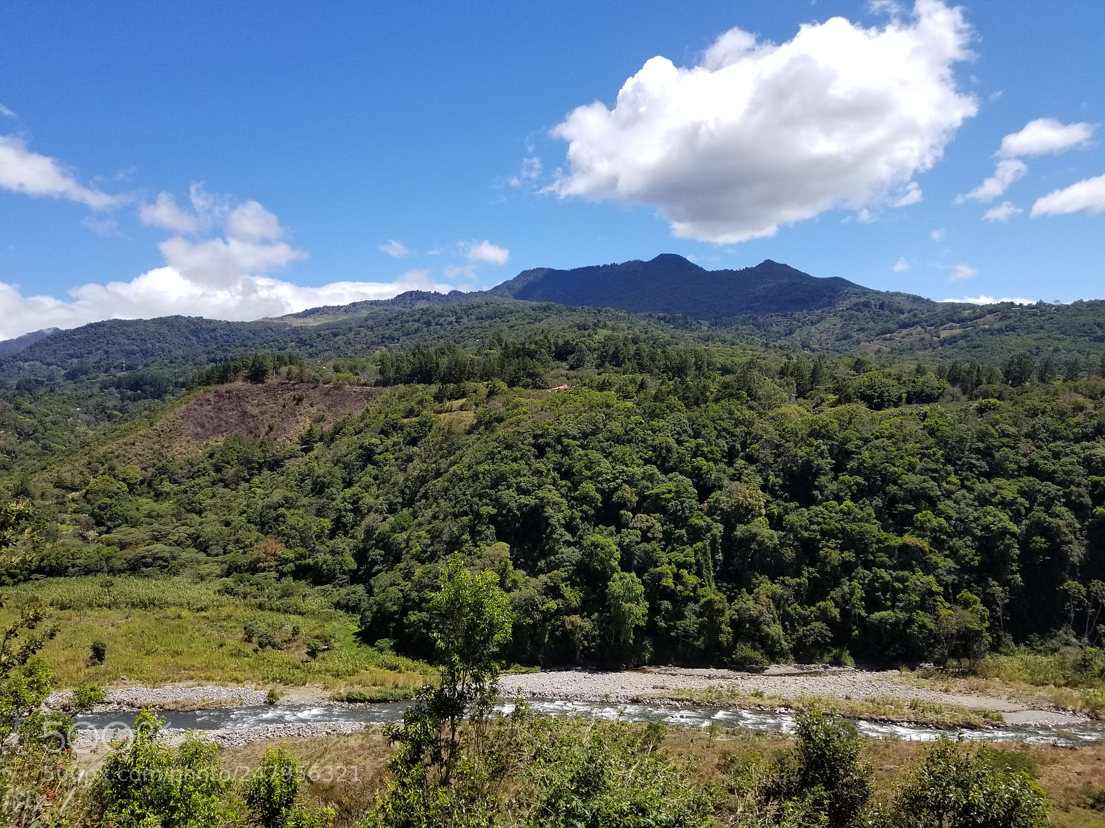 Samsung Galaxy S8+ sample photo. Cloud topped mountain photography