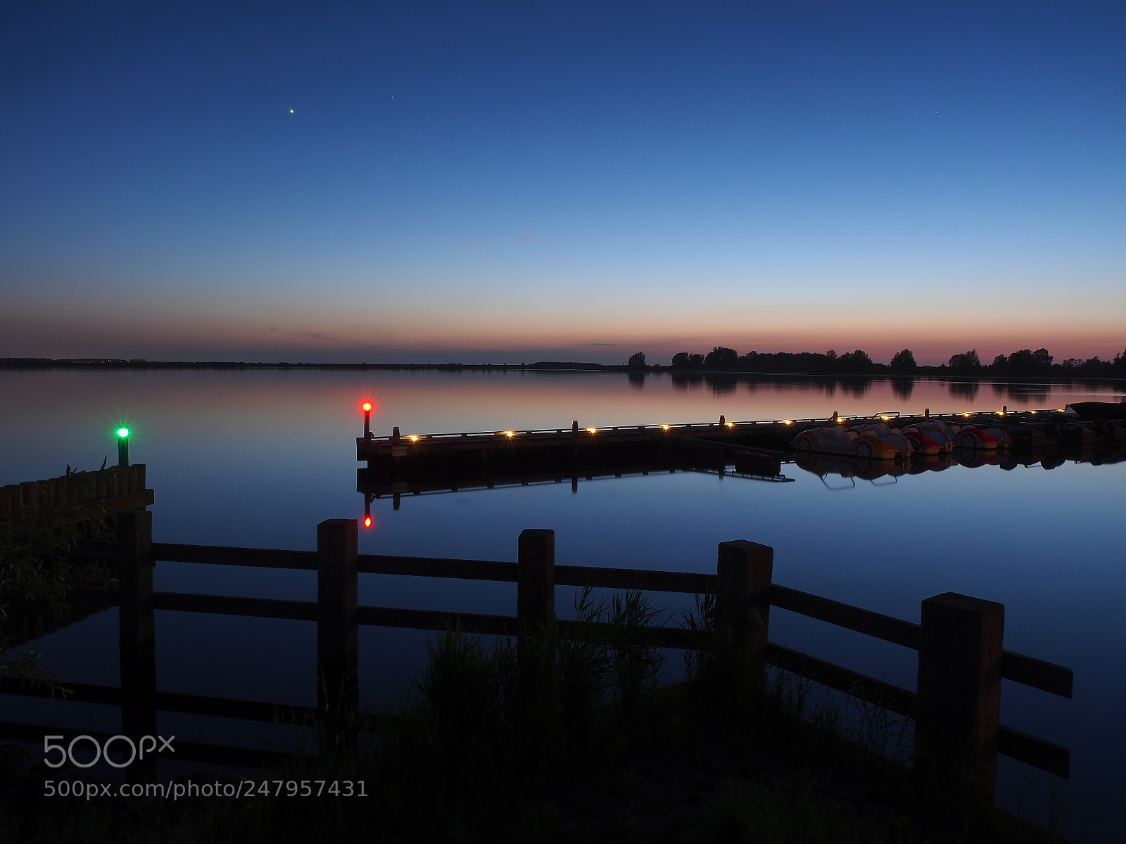 Olympus OM-D E-M5 sample photo. Blue hour, noorderplassen, almere photography