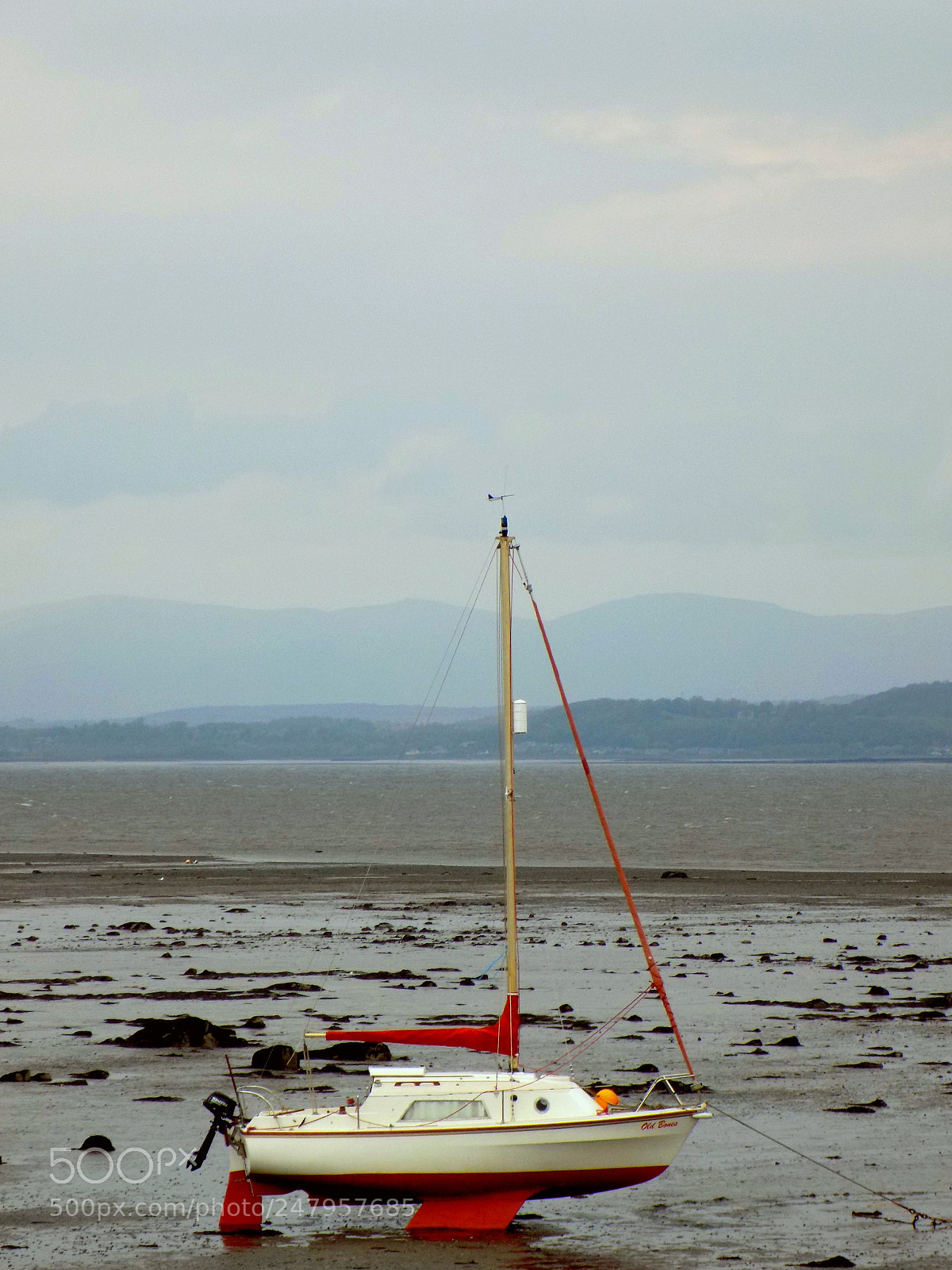 Nikon COOLPIX L340 sample photo. Waiting for the tide photography