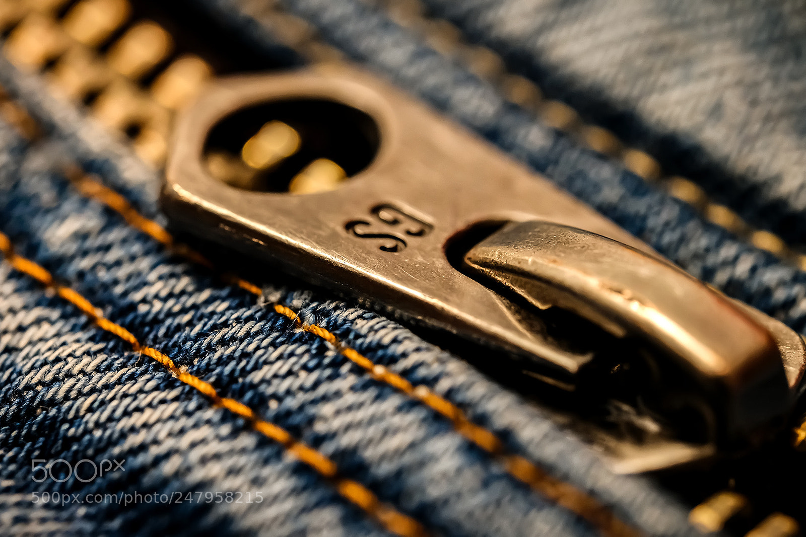 Fujifilm X-T2 sample photo. Brazen zipper photography