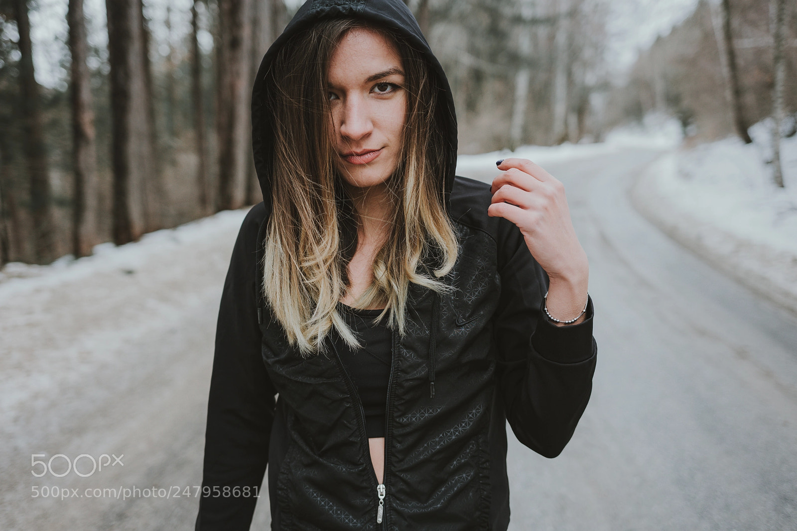 Sony a7R II sample photo. Forest girl photography