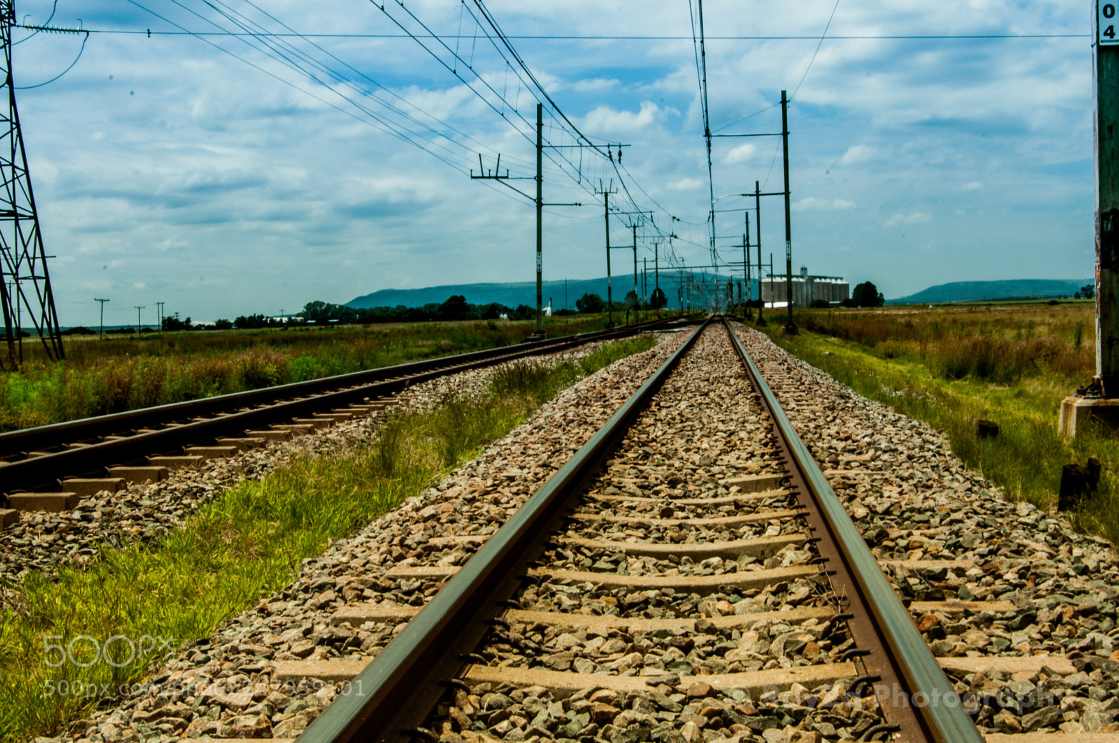 Nikon D5000 sample photo. Straight and narrow photography