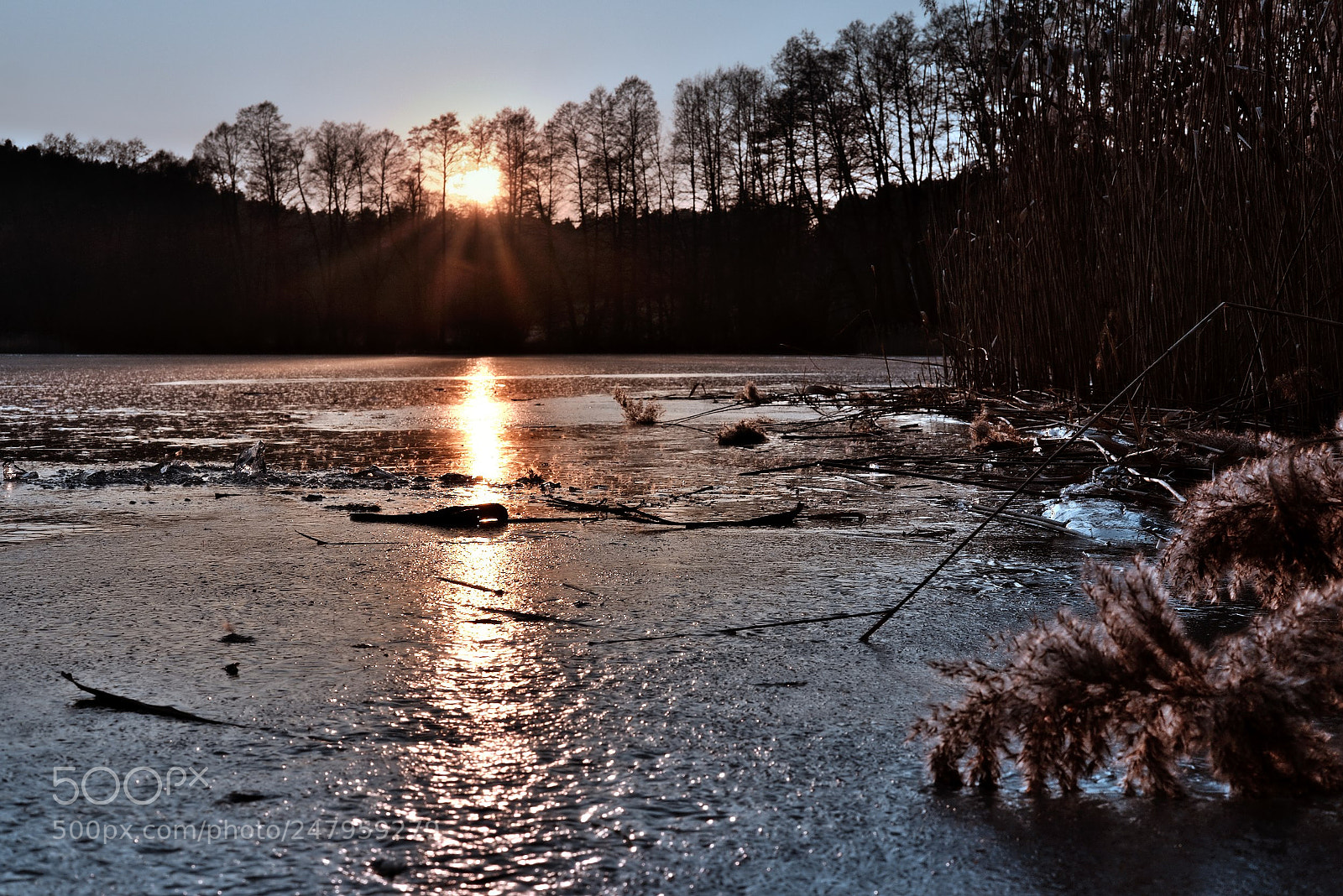 Fujifilm X-T10 sample photo. Frozen lake photography