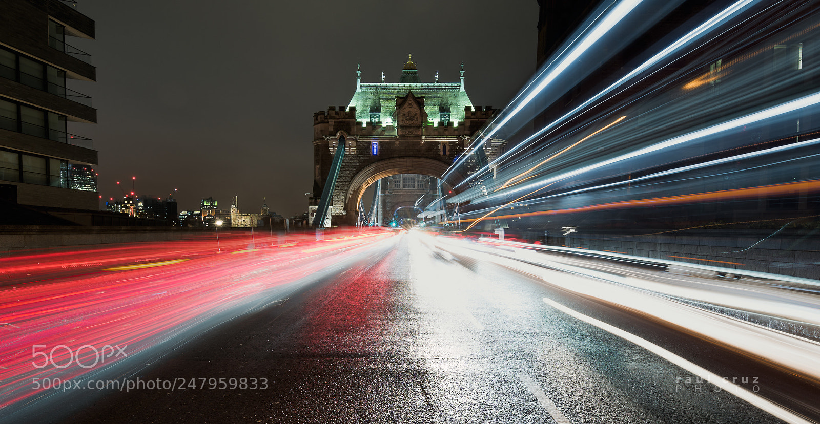 Nikon D810 sample photo. Lights at tower bridge photography