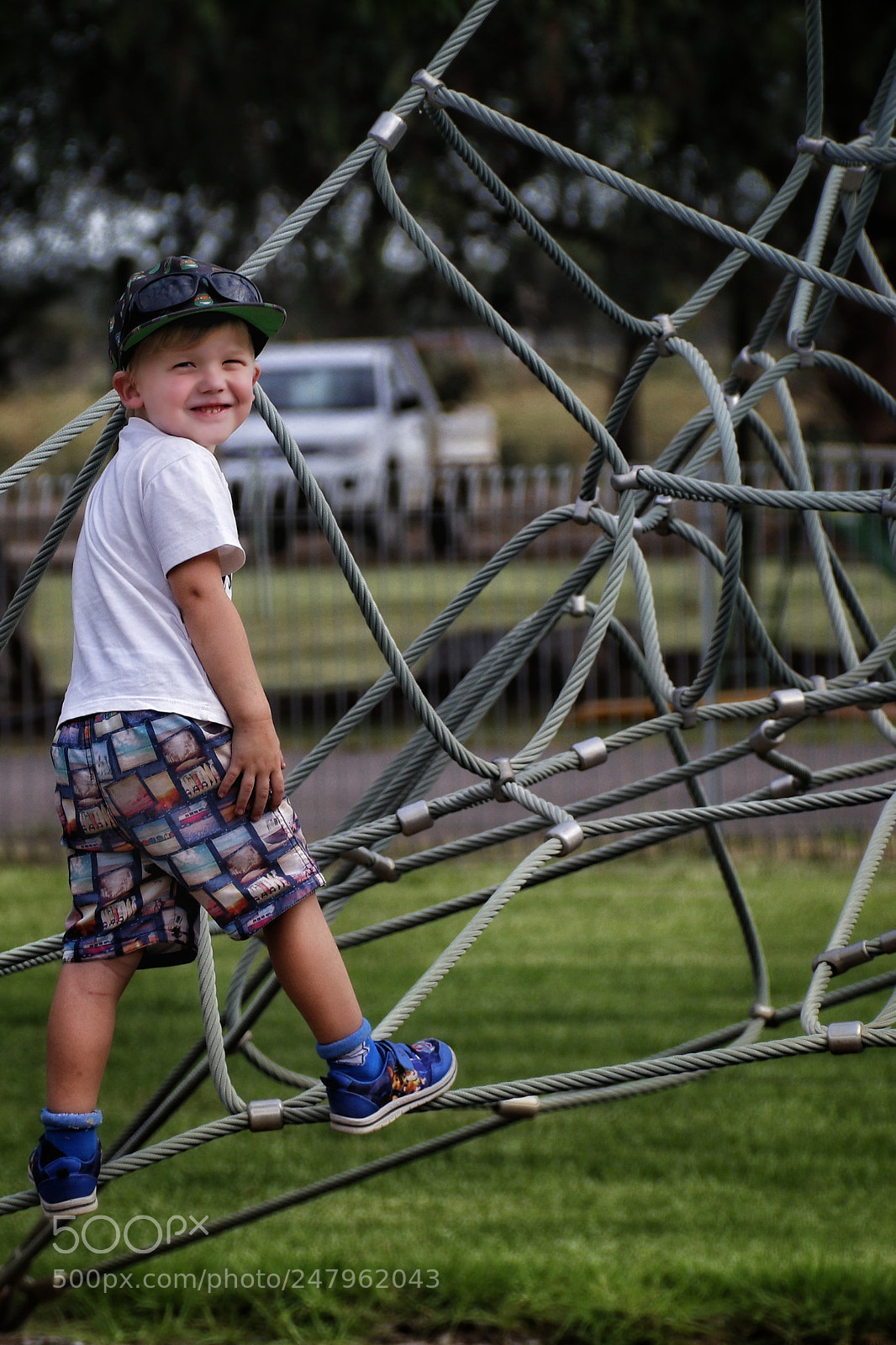 Canon EOS 80D sample photo. Jack climbing the pyramid photography